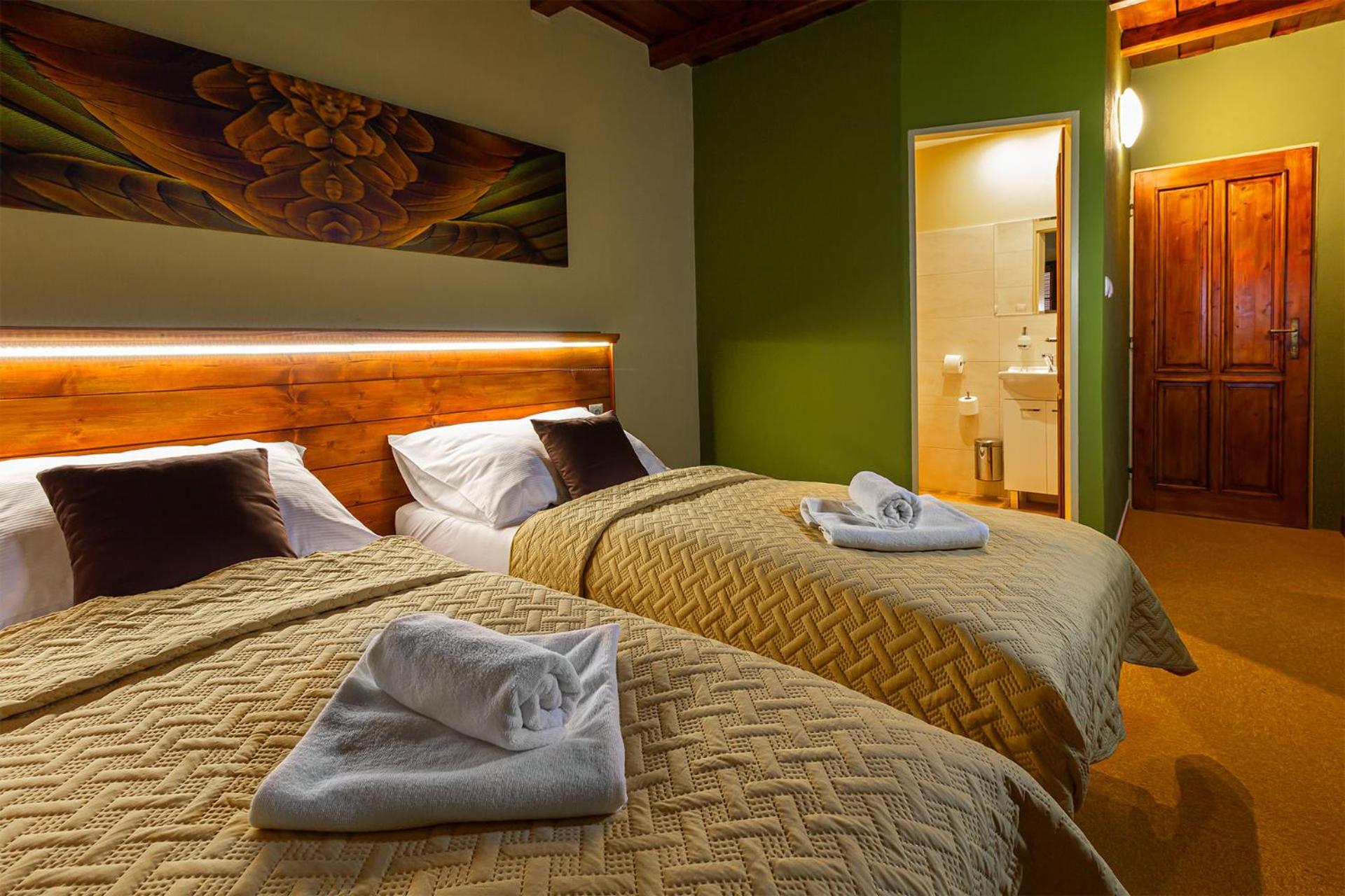 Standard Twin Room photo 3
