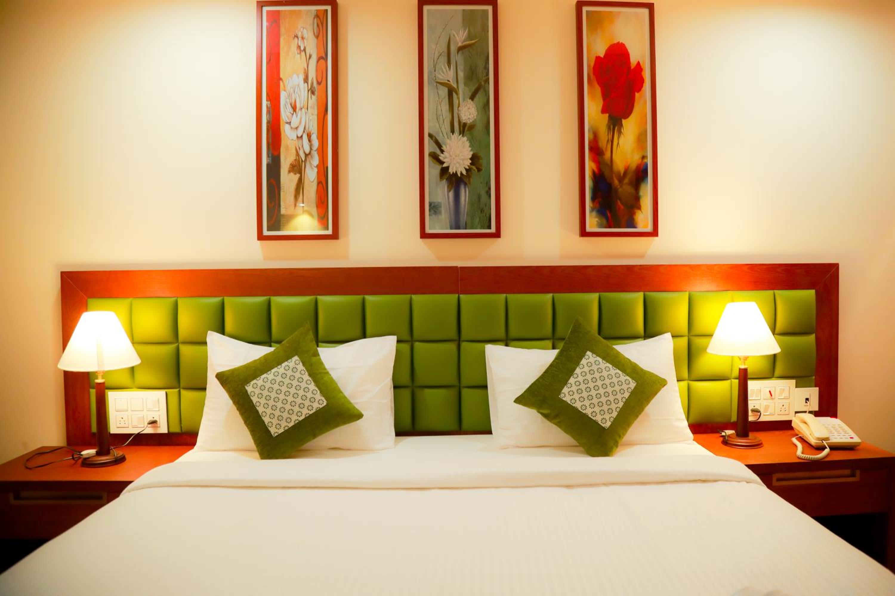 Deluxe Room - Photo 4