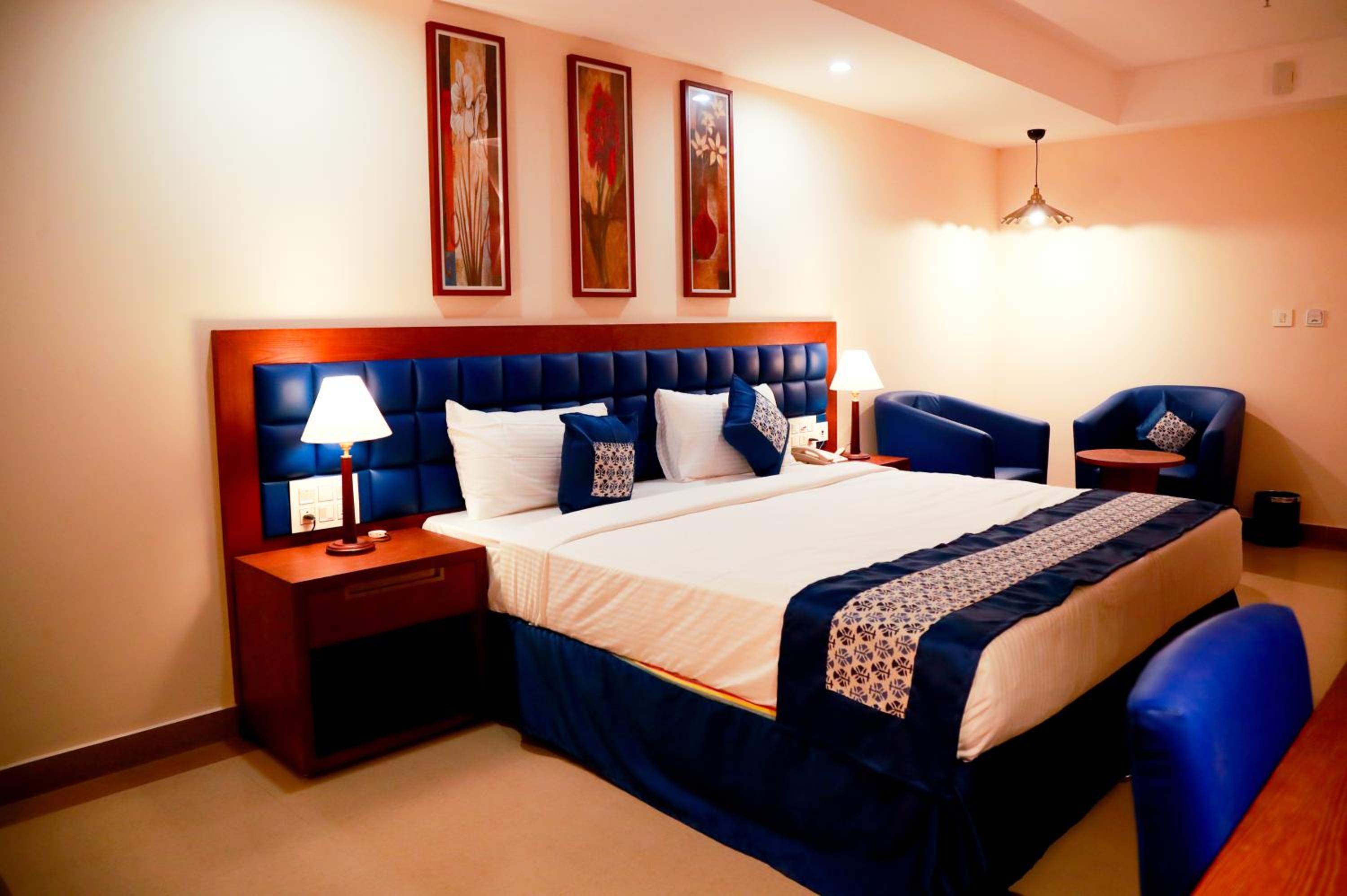 Deluxe Room - Photo 1