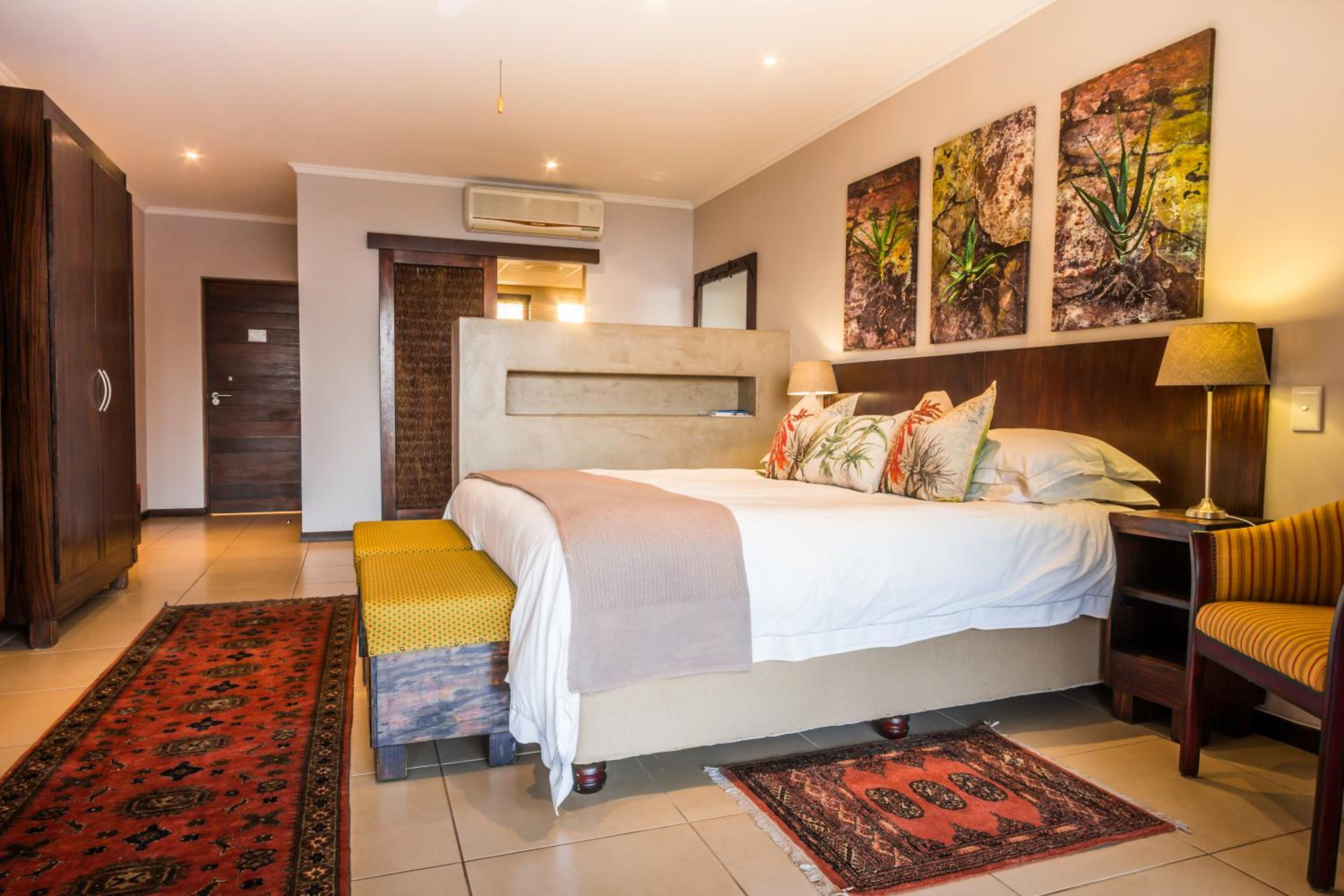 Deluxe Double or Twin Room with Sea View photo 1