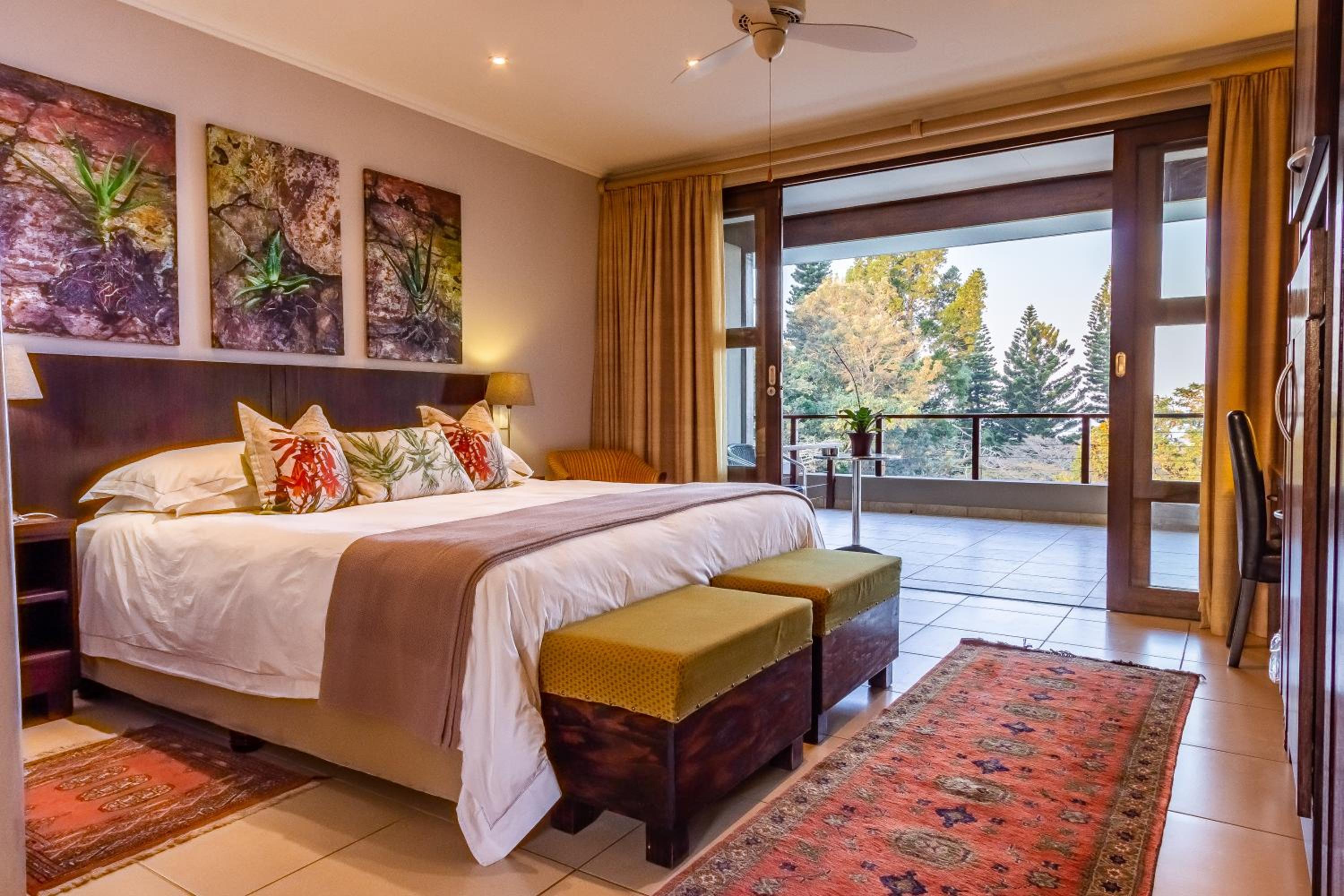 Deluxe Double or Twin Room with Sea View photo 2