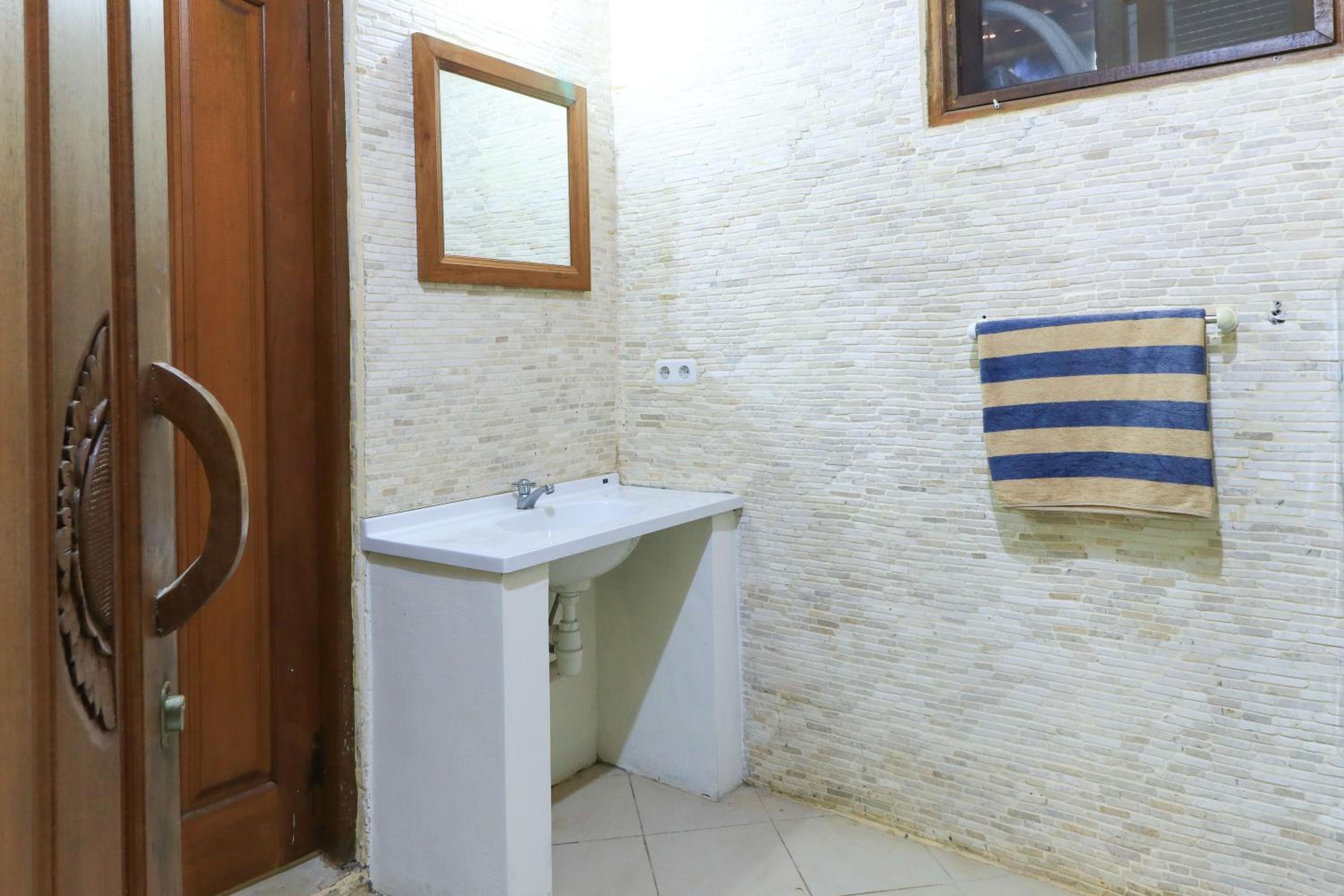 Two-Bedroom Villa - Photo 10