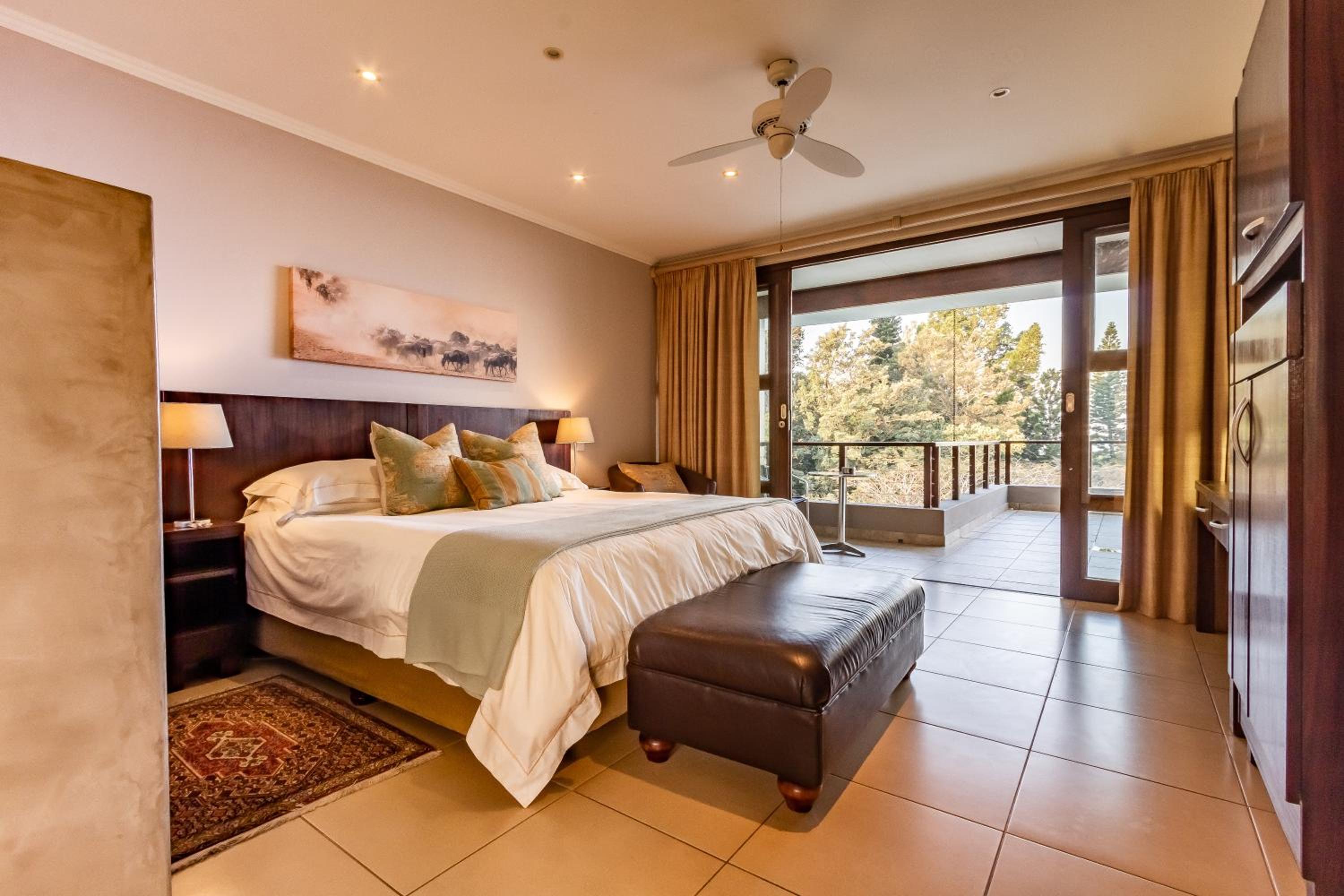 Deluxe Double or Twin Room with Sea View photo 3