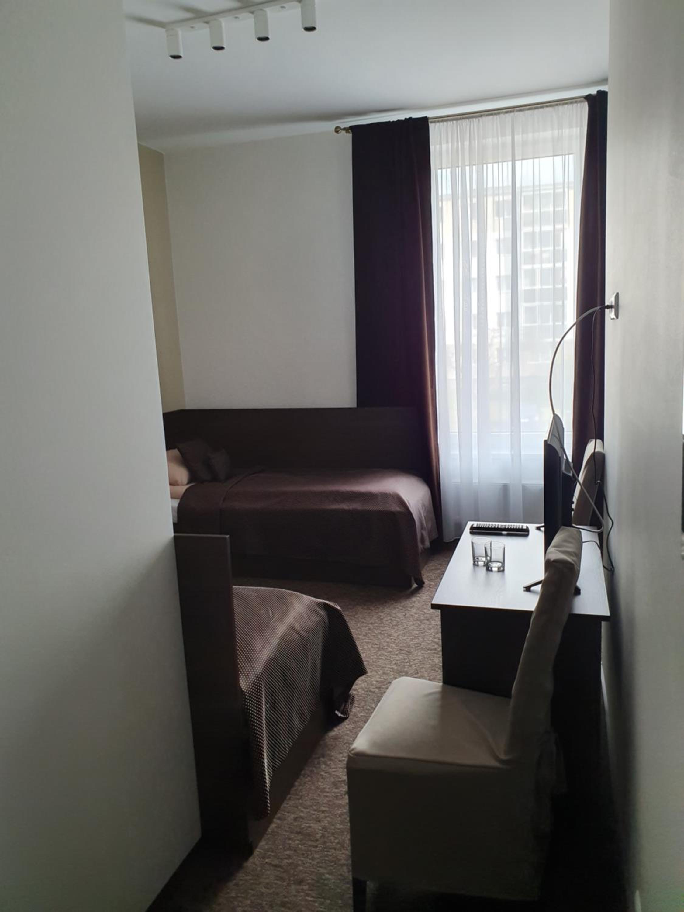 Large Double or Twin Room photo 1