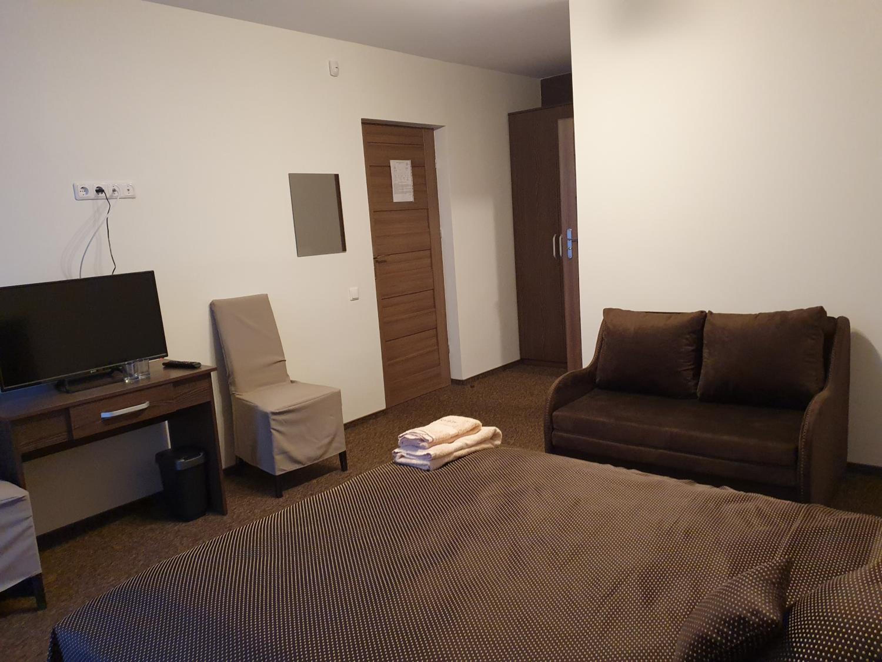 Large Double Room photo 2