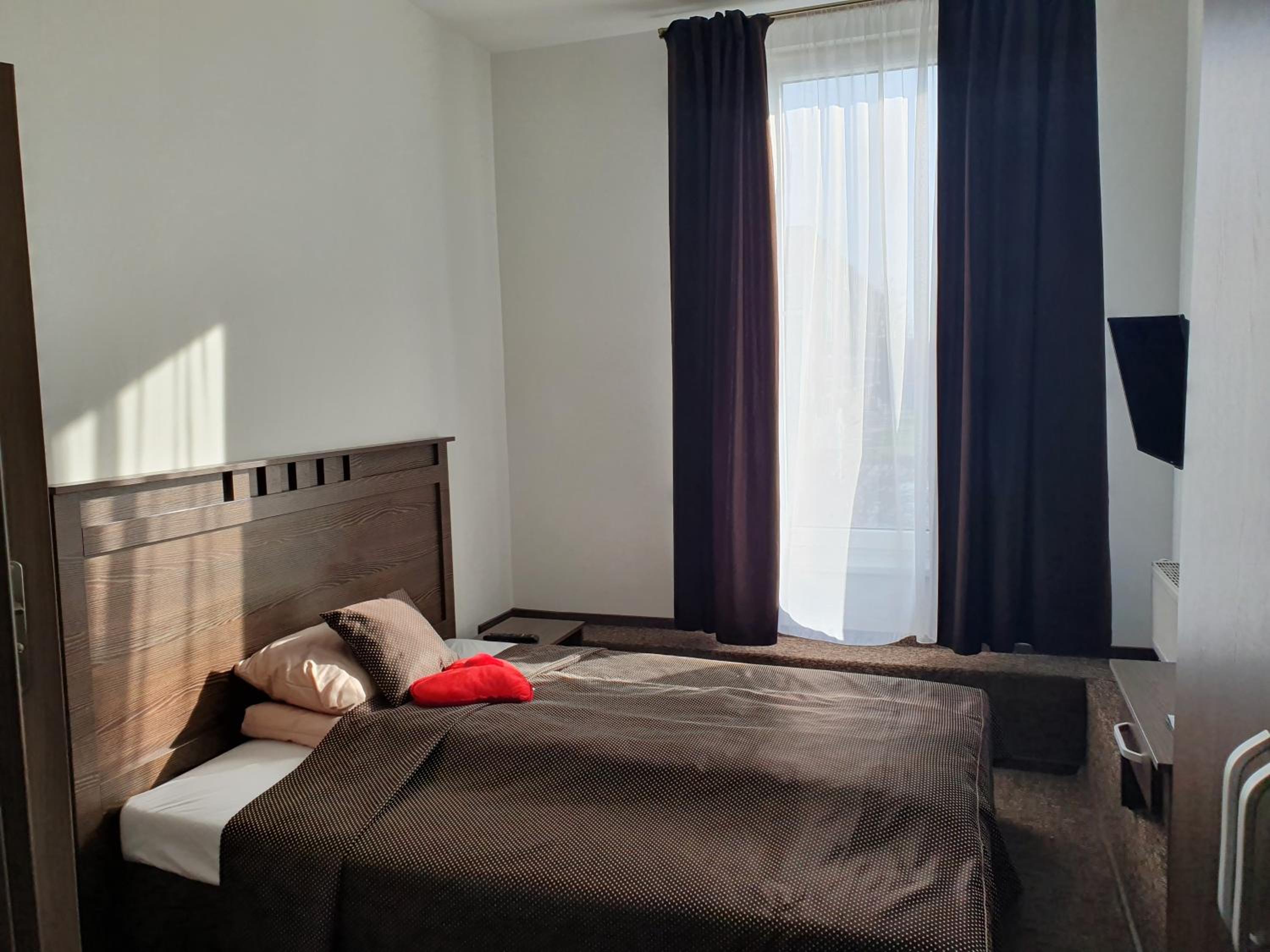 Large Single Room photo 1