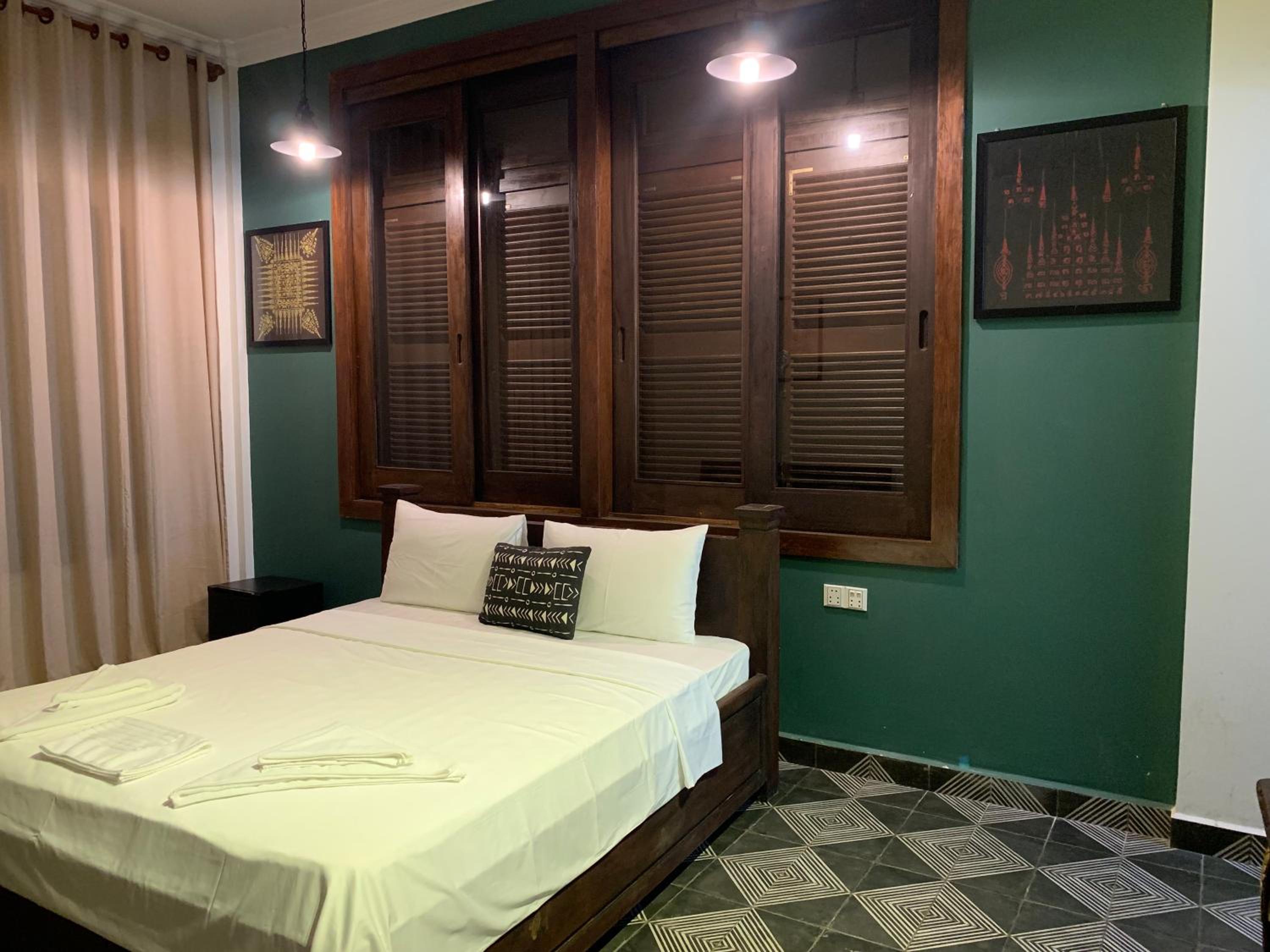 Deluxe Double Room - Photo 12