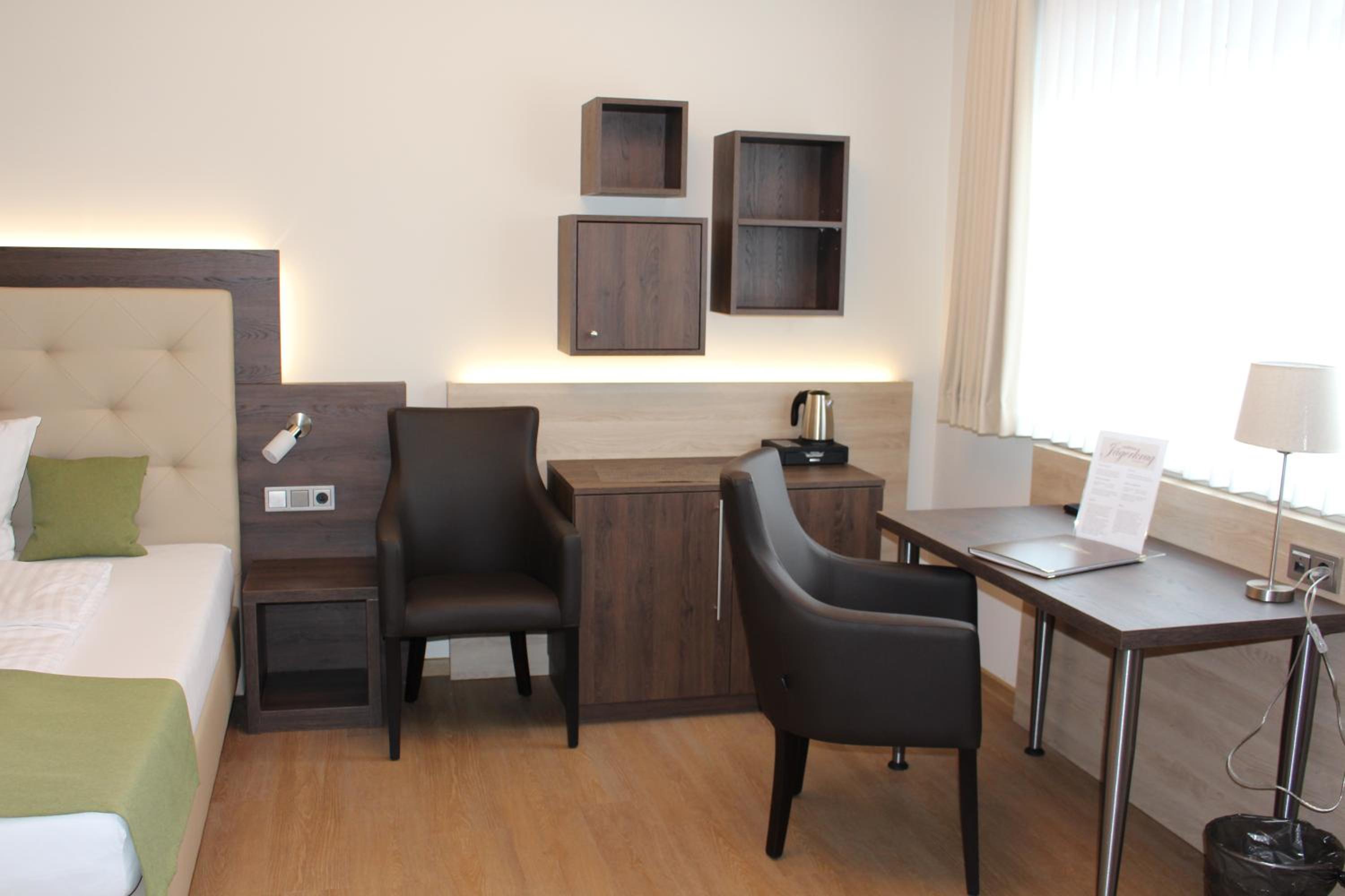 Queen Room - Disability Access
