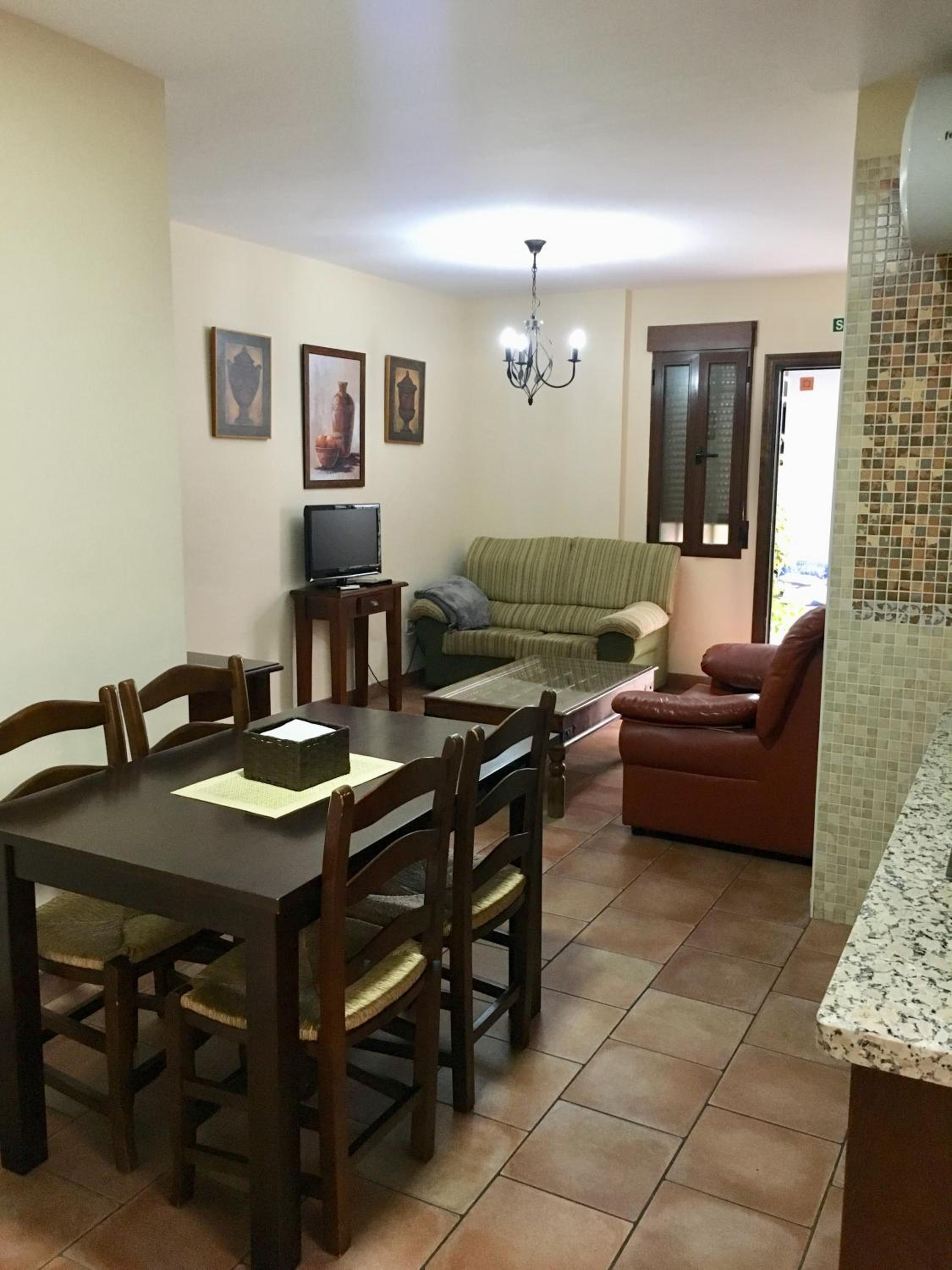 Two-Bedroom Apartment - Placeta de Fátima, 10 - Photo 5