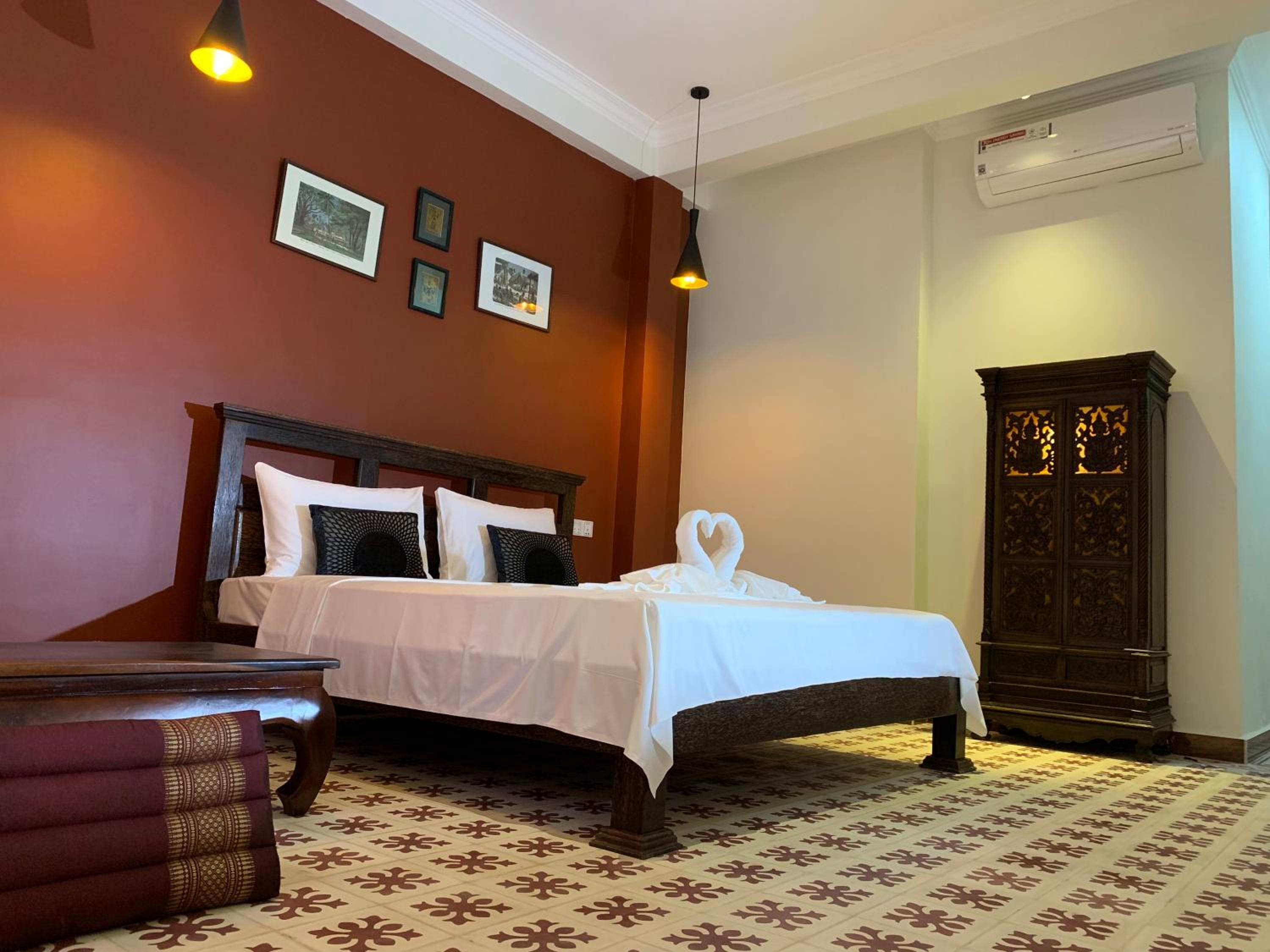 Deluxe Double Room - Photo 11