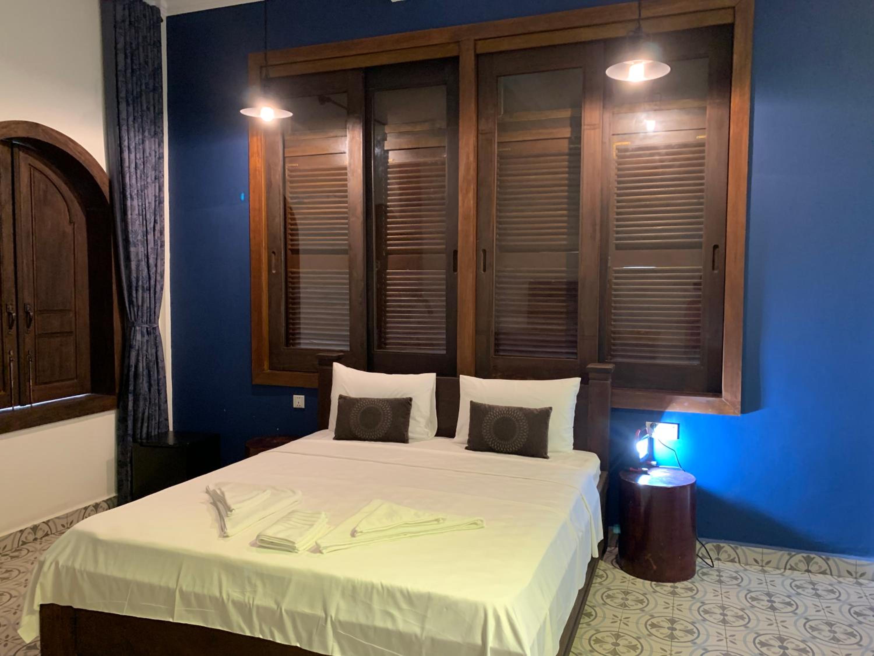 Deluxe Double Room - Photo 9
