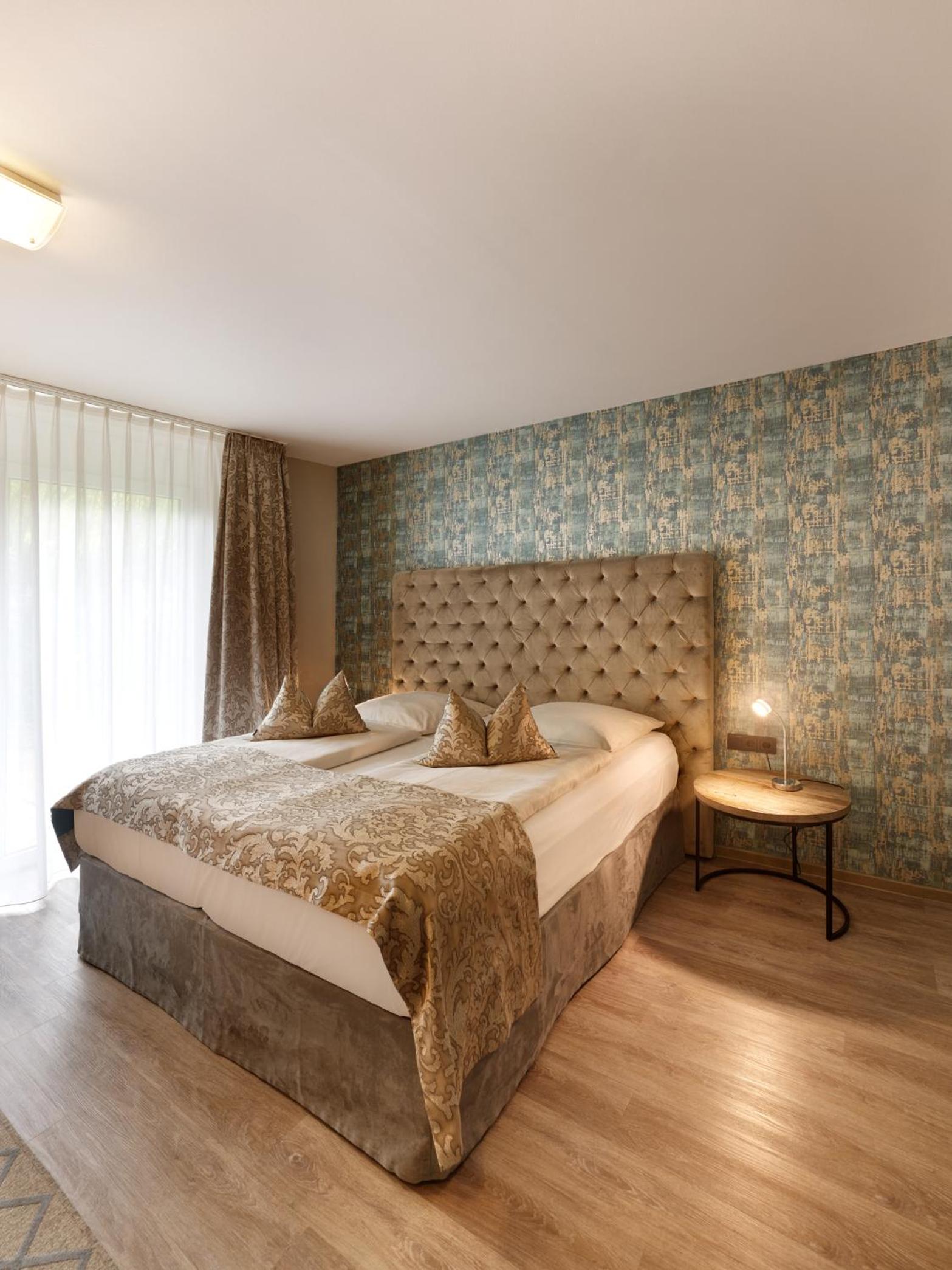 Deluxe Double Room - Photo 1