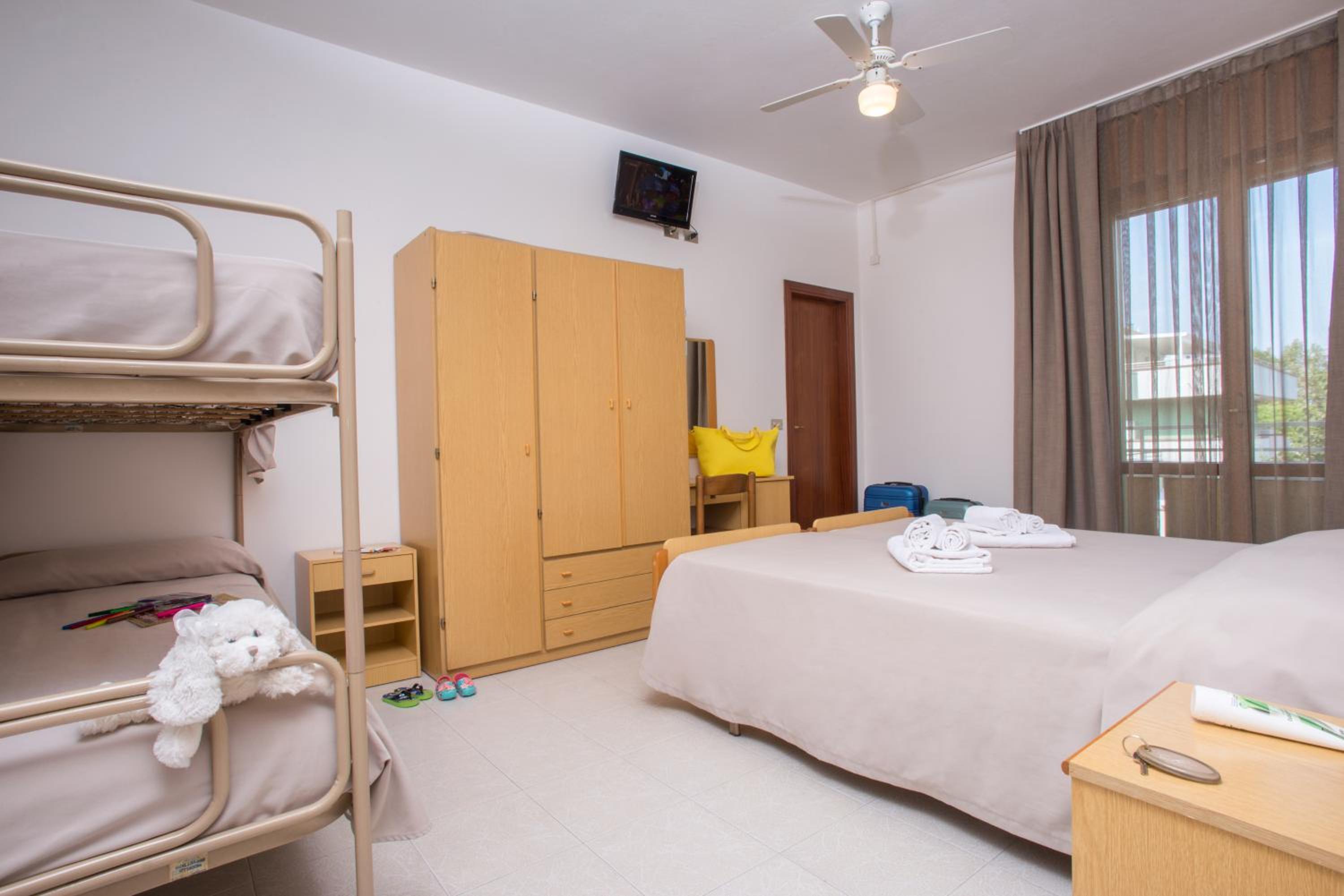 Triple Room with Balcony photo 3