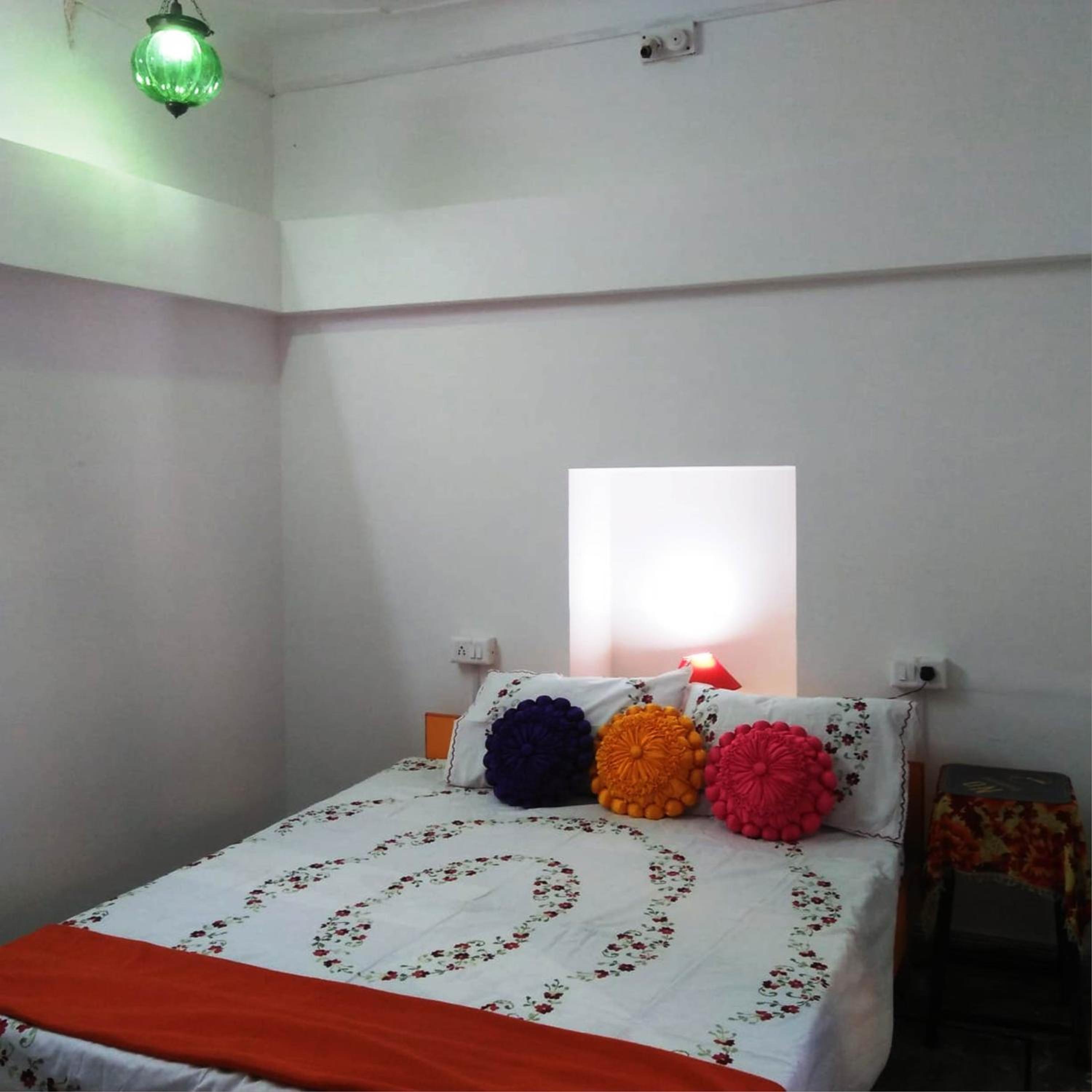 Budget Double Room - Photo 4