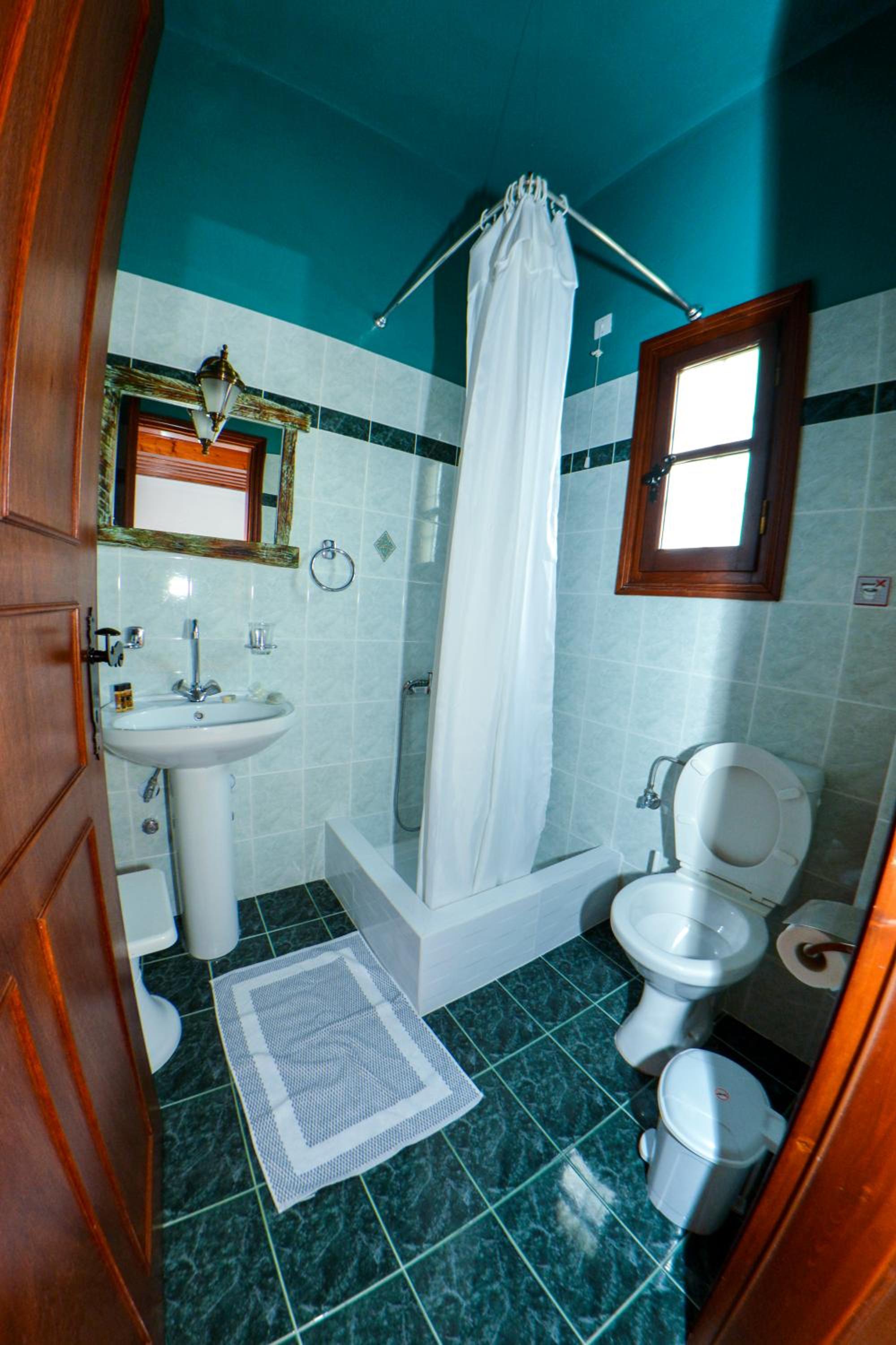 Quadruple Room with Panoramic View - Photo 5