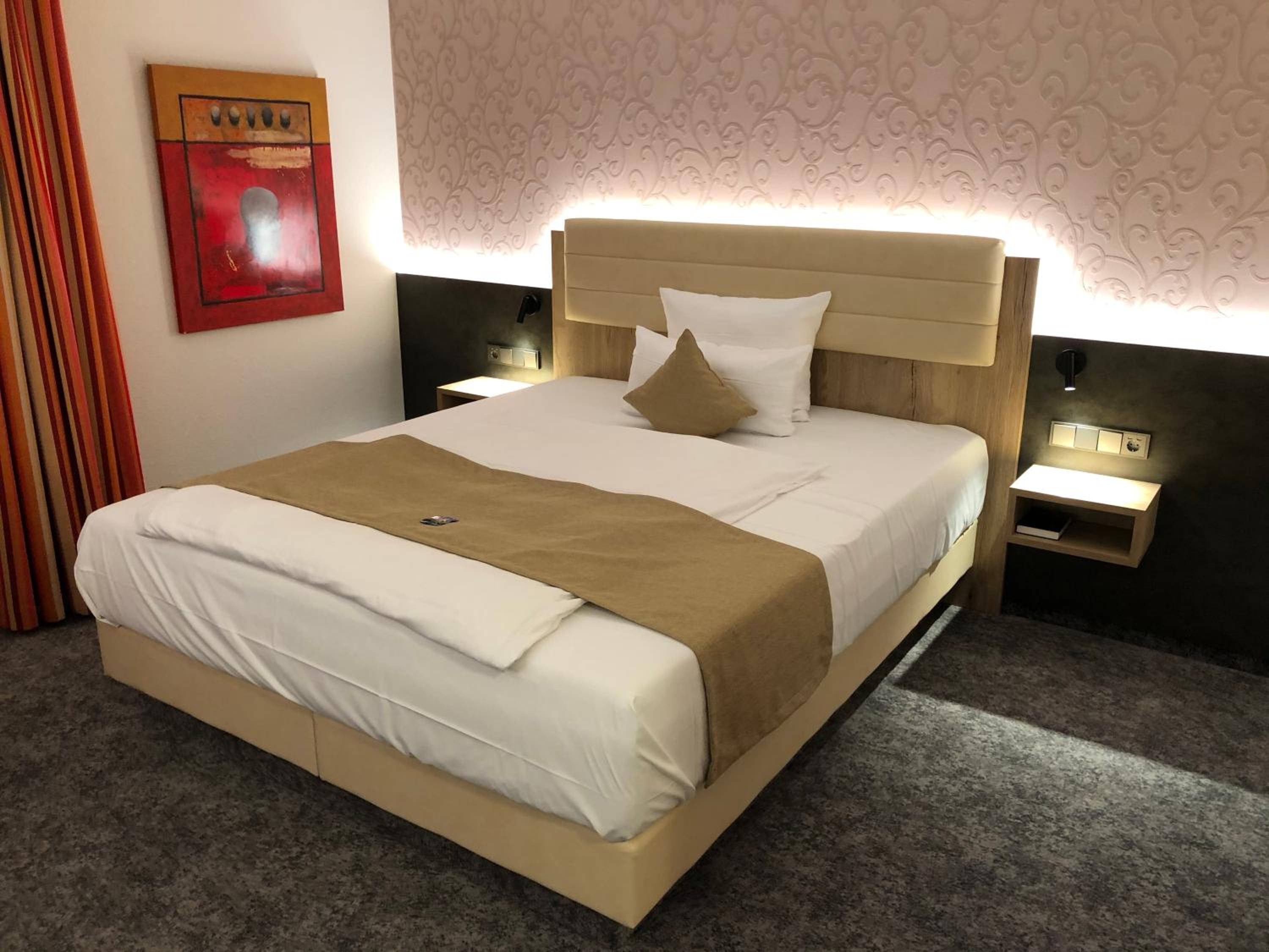 Standard Double Room - Photo 6