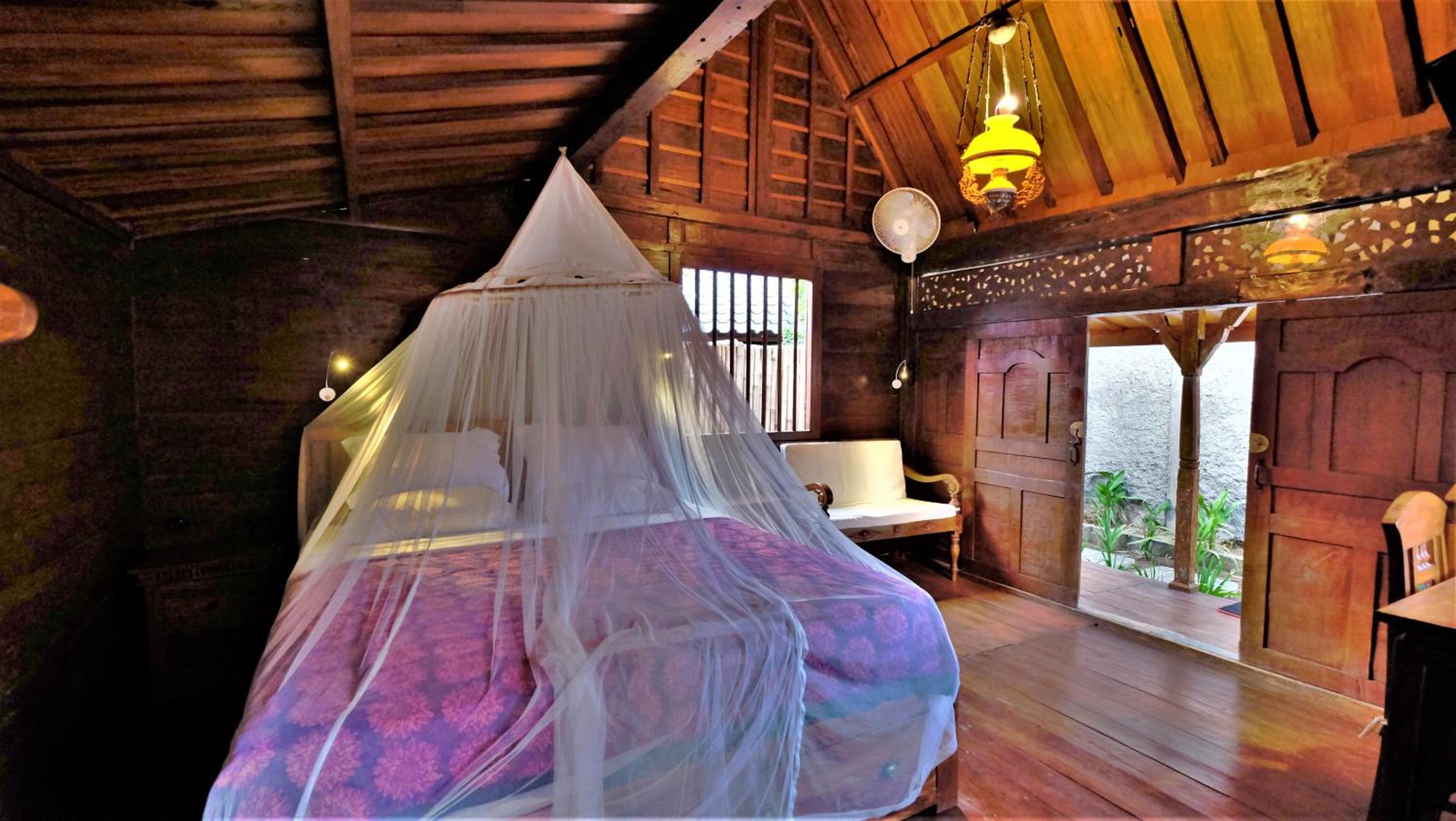 Wooden Villa with Private Pool - Photo 4