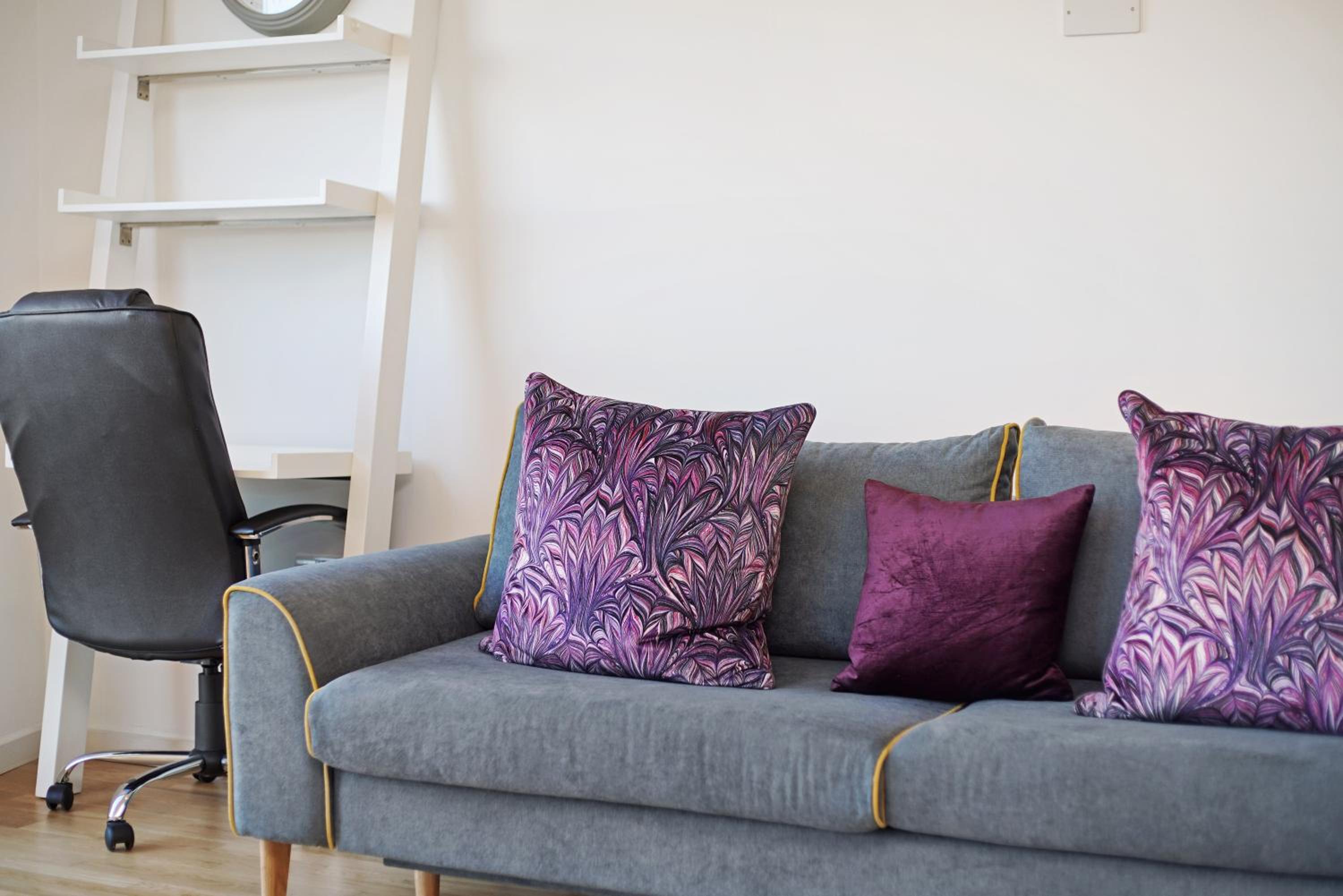 Apartment photo 2