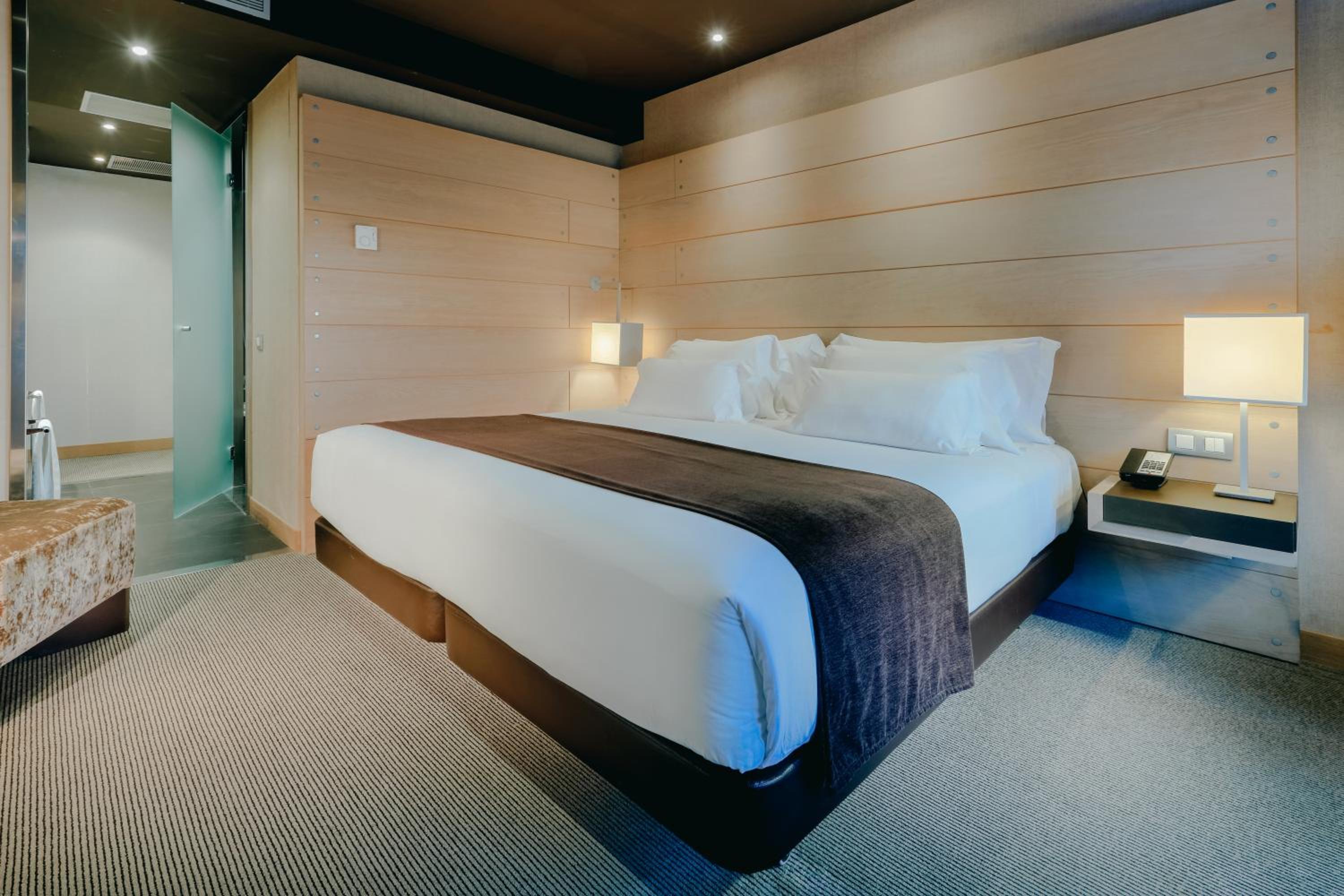 Junior Suite with View - Photo 1