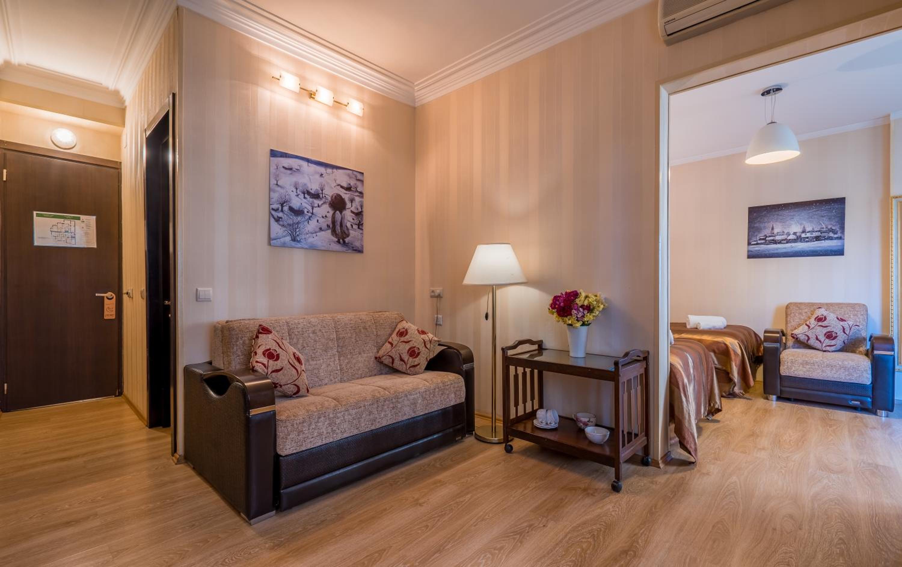 Suite photo 1
