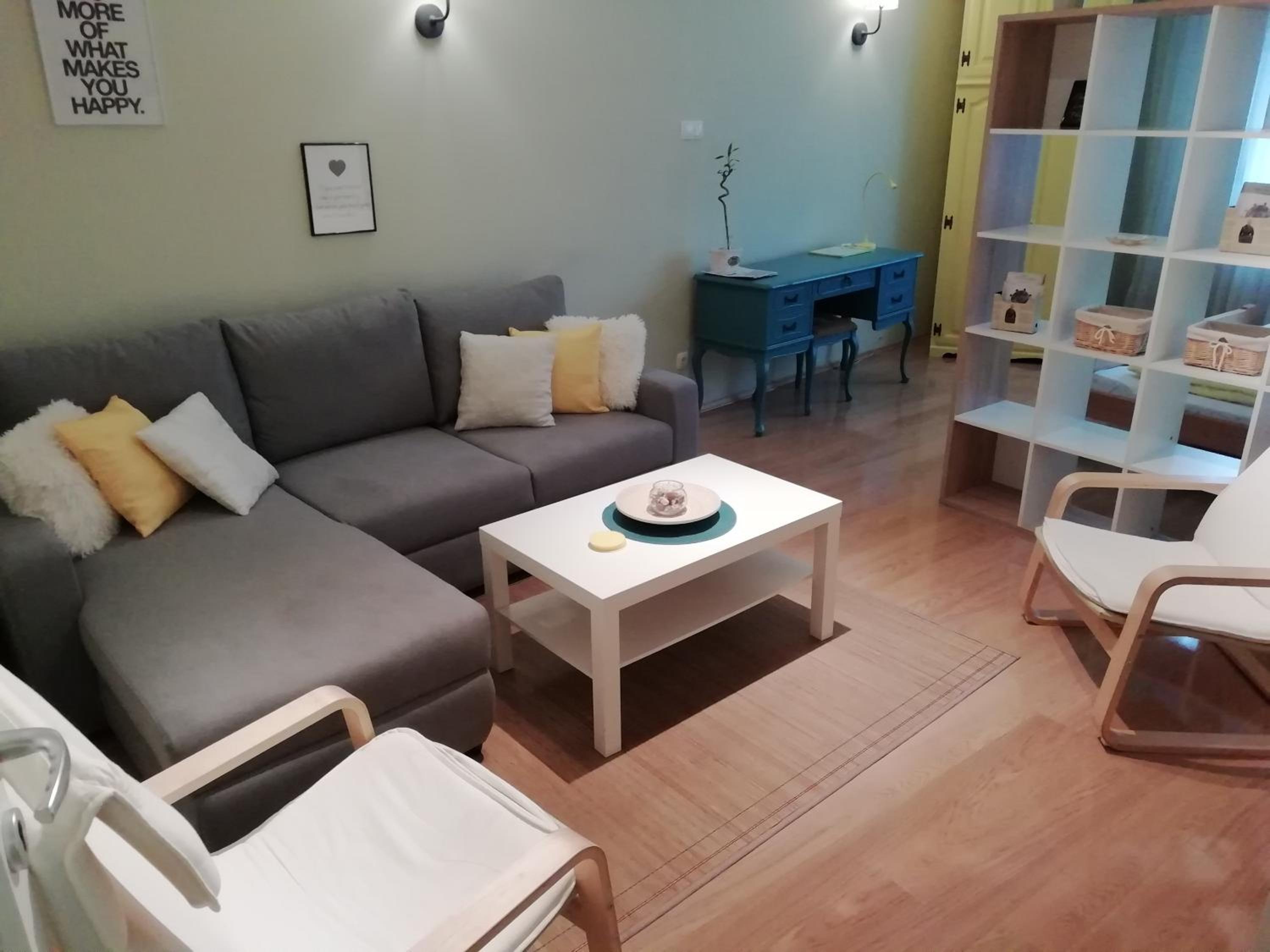 Apartment - Photo 2