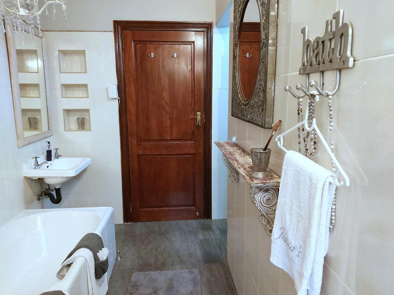 Deluxe Double or Twin Room with Sea View - Photo 7