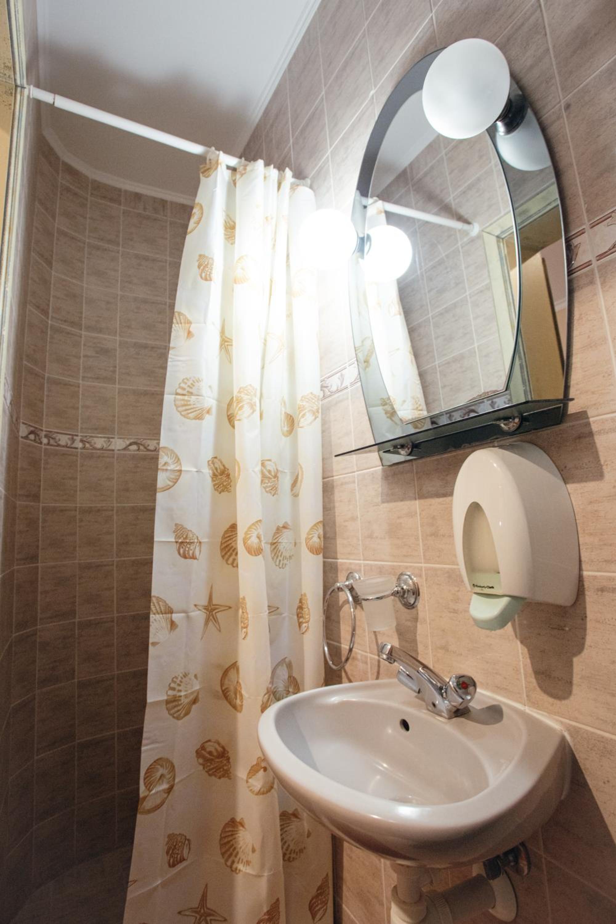 Standard Double or Twin Room photo 2