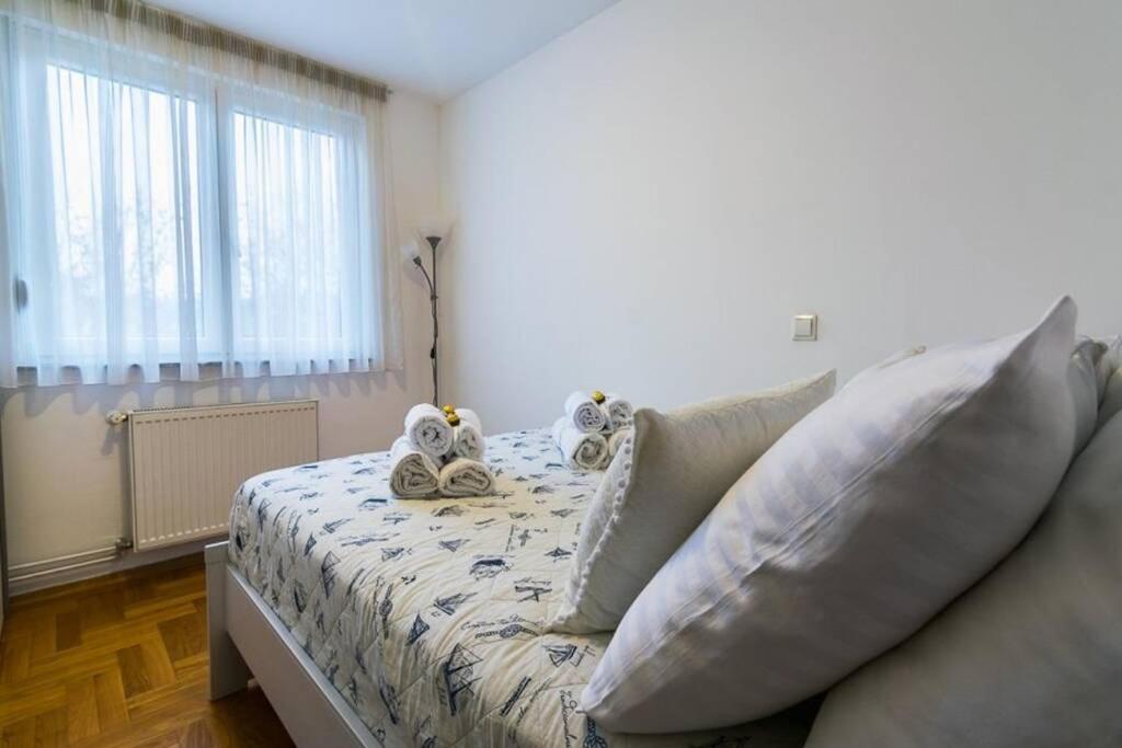 One-Bedroom Apartment - Photo 10