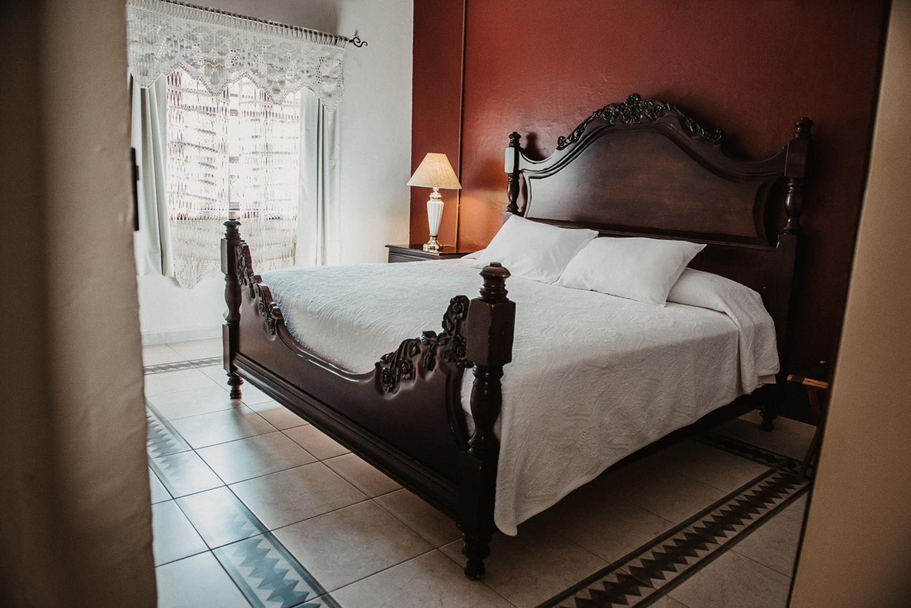 Superior King Suite photo 1