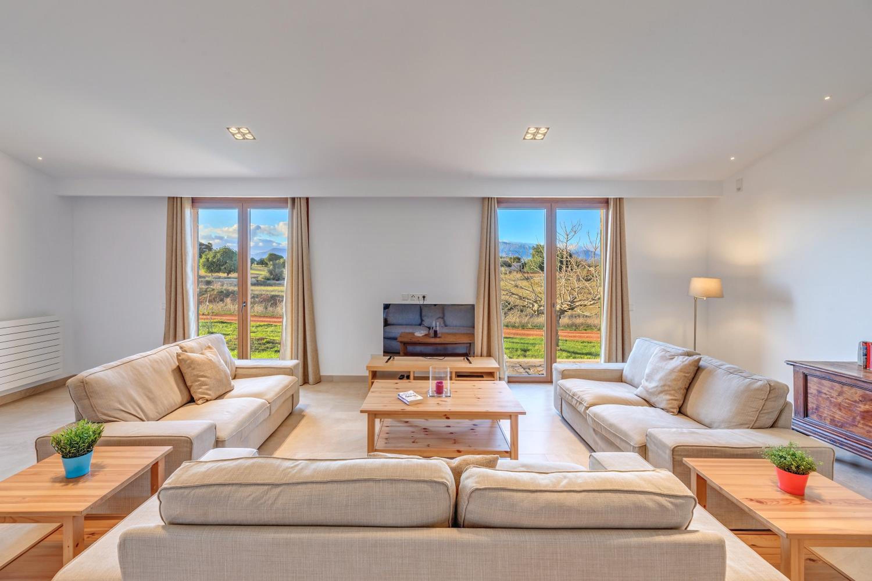 Villa con vistas al jardín