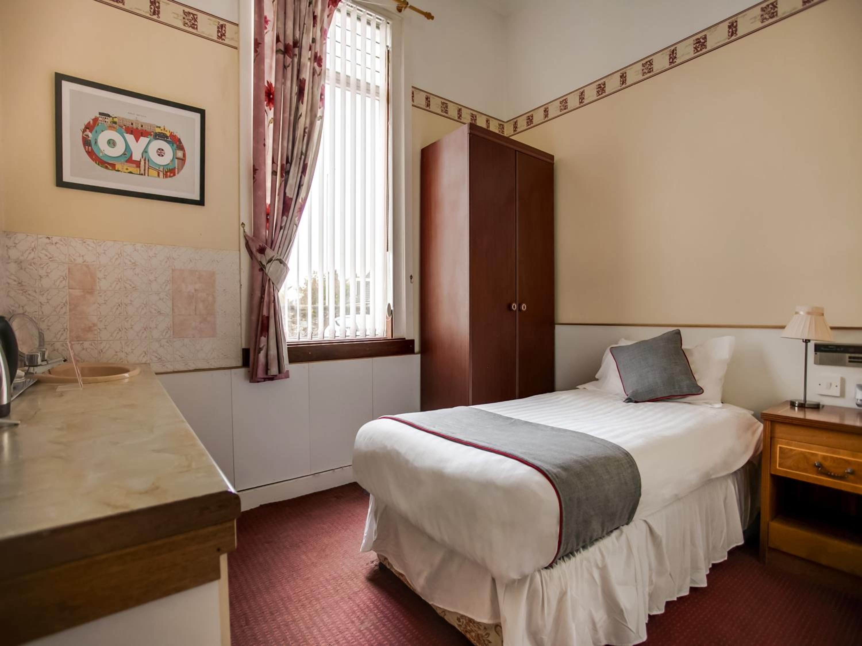 Standard Single Room photo 2
