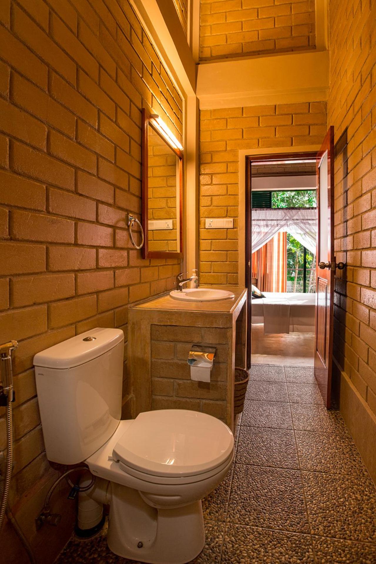 Single Room with Balcony photo 2