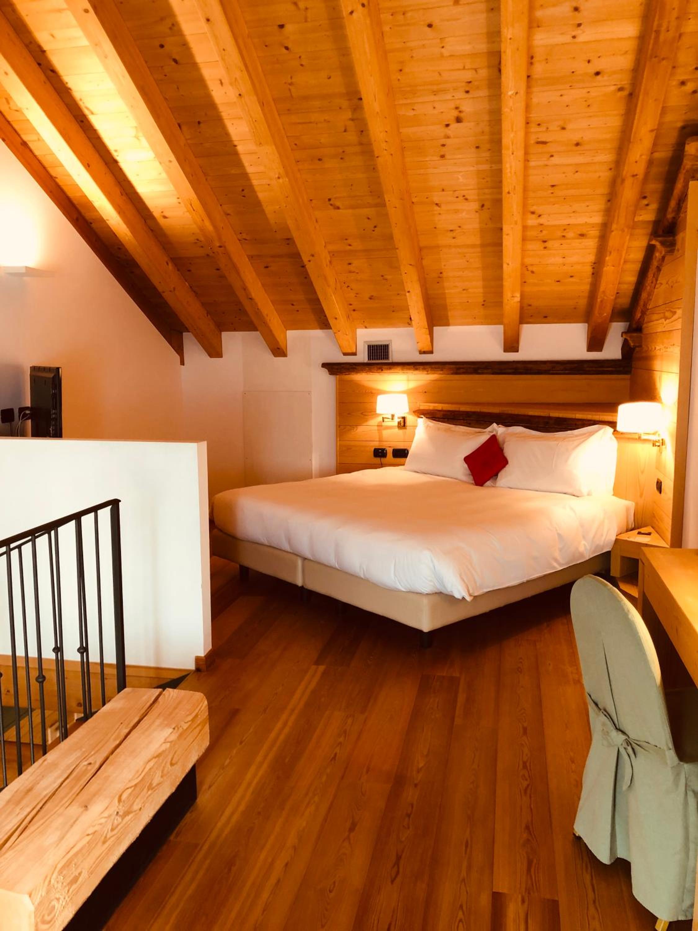 Suite - Photo 5