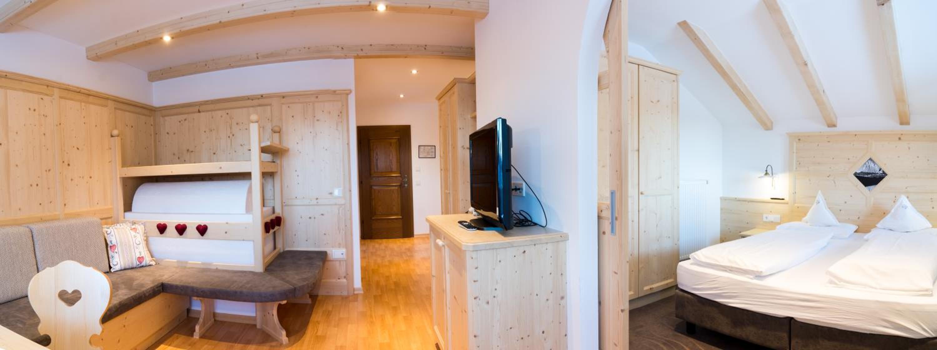 Family Room - Photo 8