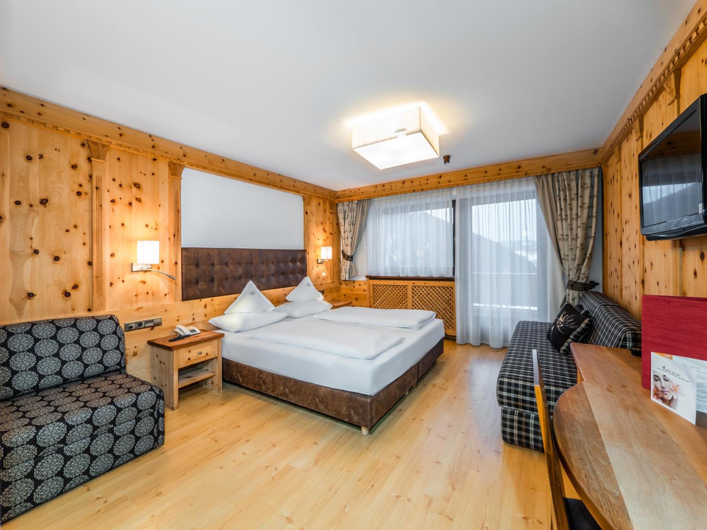 Superior Double Room - Photo 1