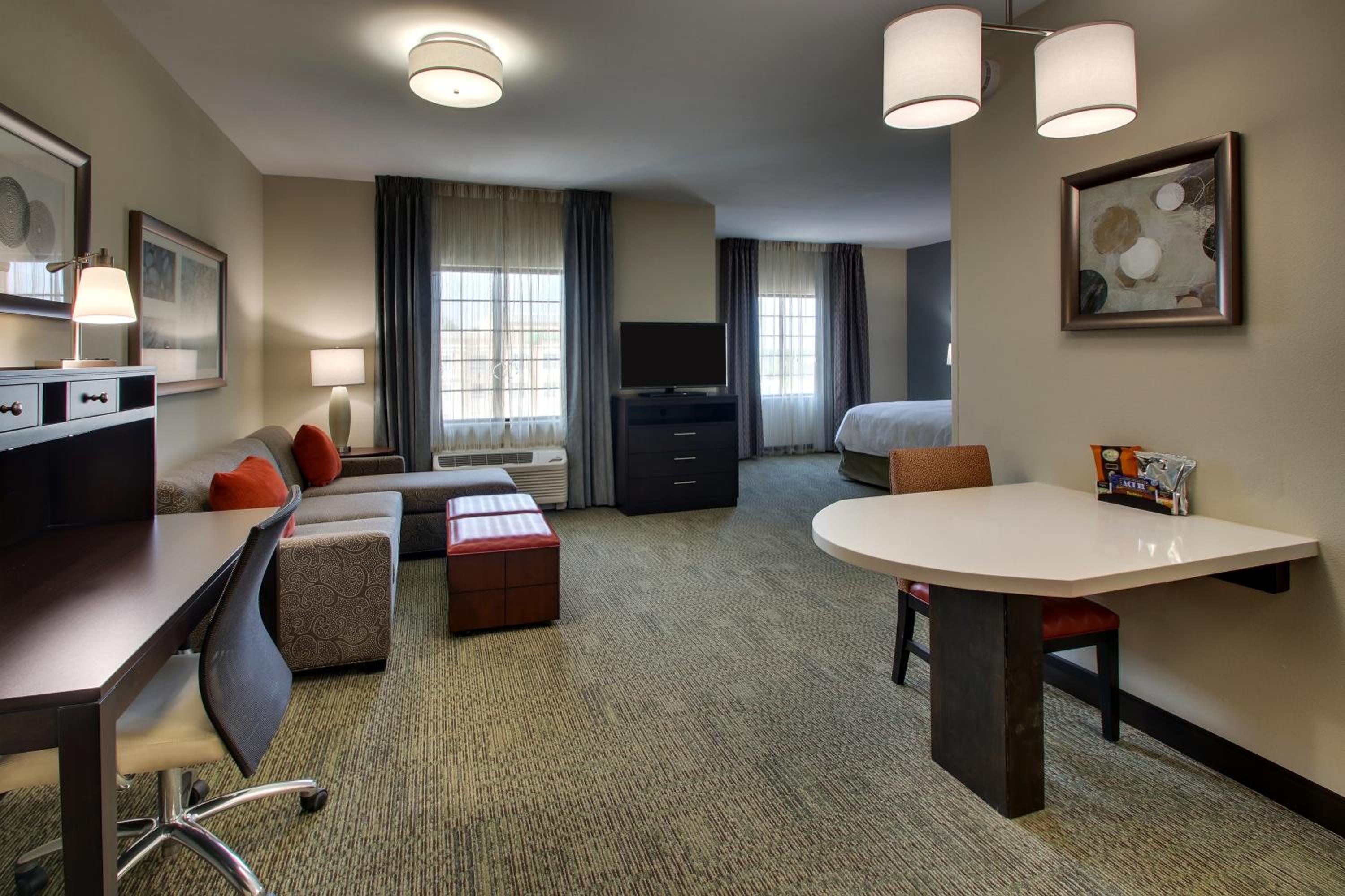 One-Bedroom King Suite - Communications Accessible photo 2