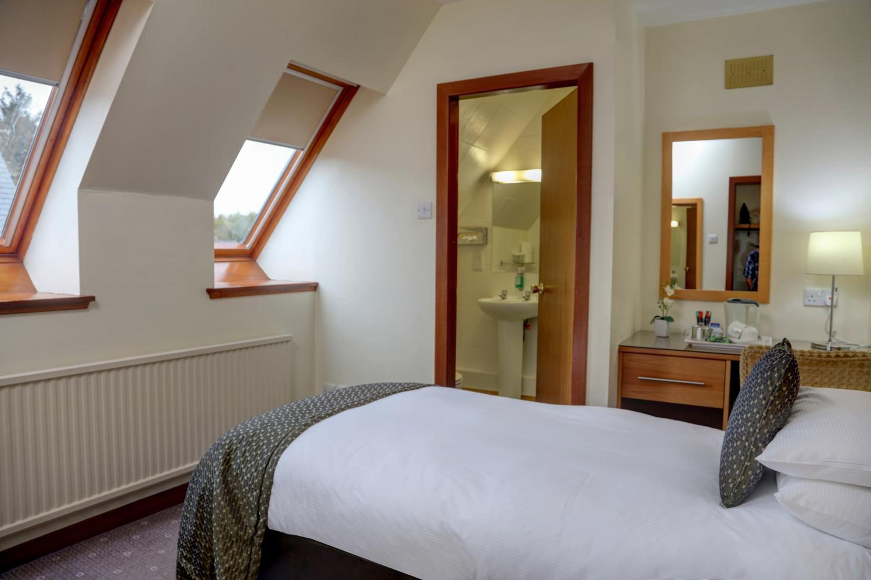 Single Room photo 2