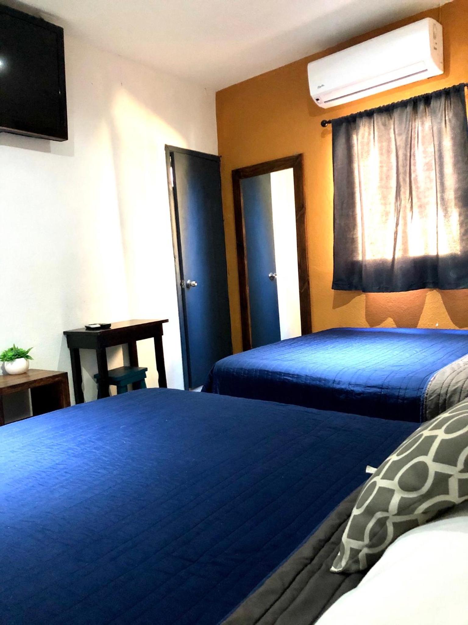 Standard Double Room with Two Double Beds photo 1