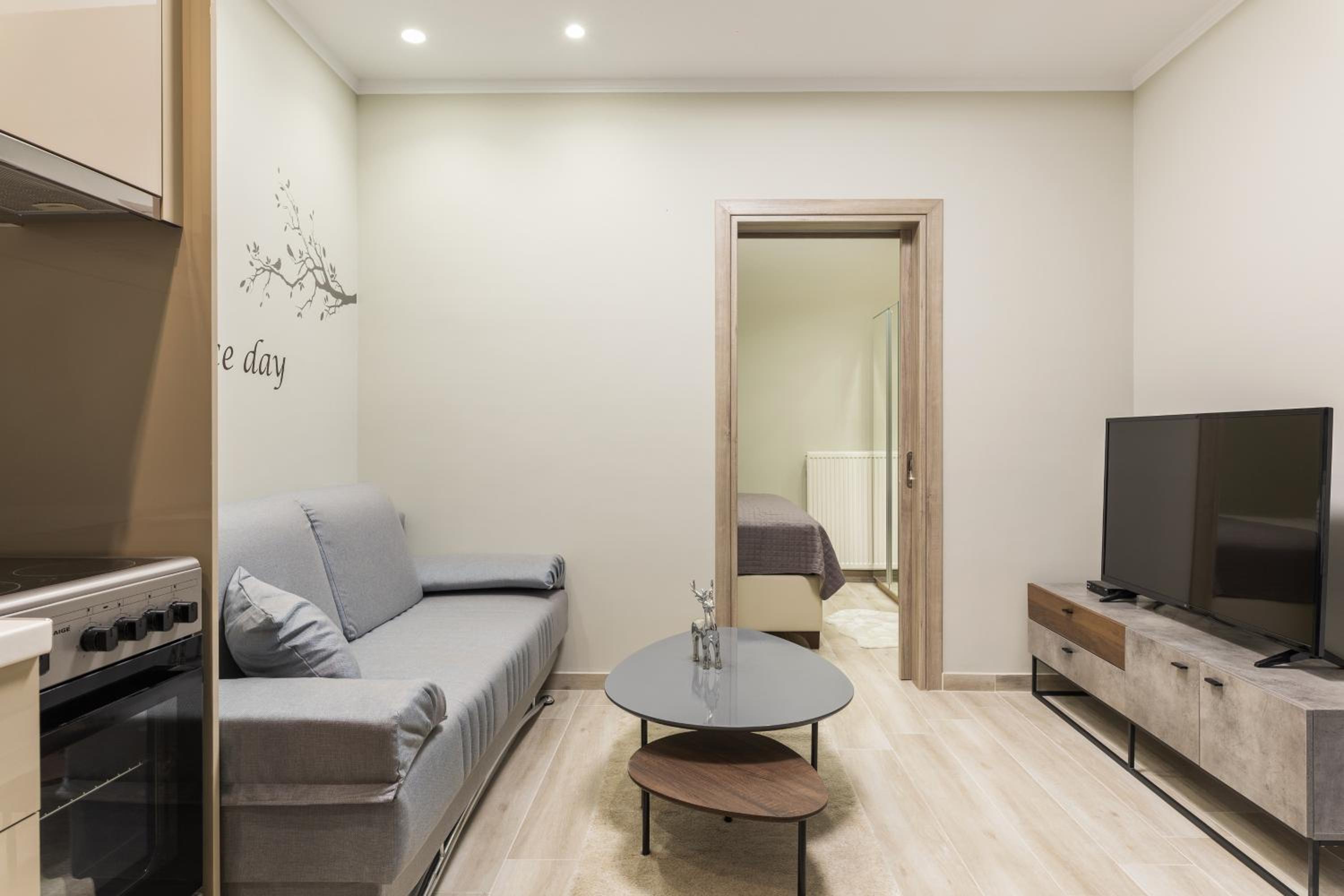 One-Bedroom Apartment - Photo 32