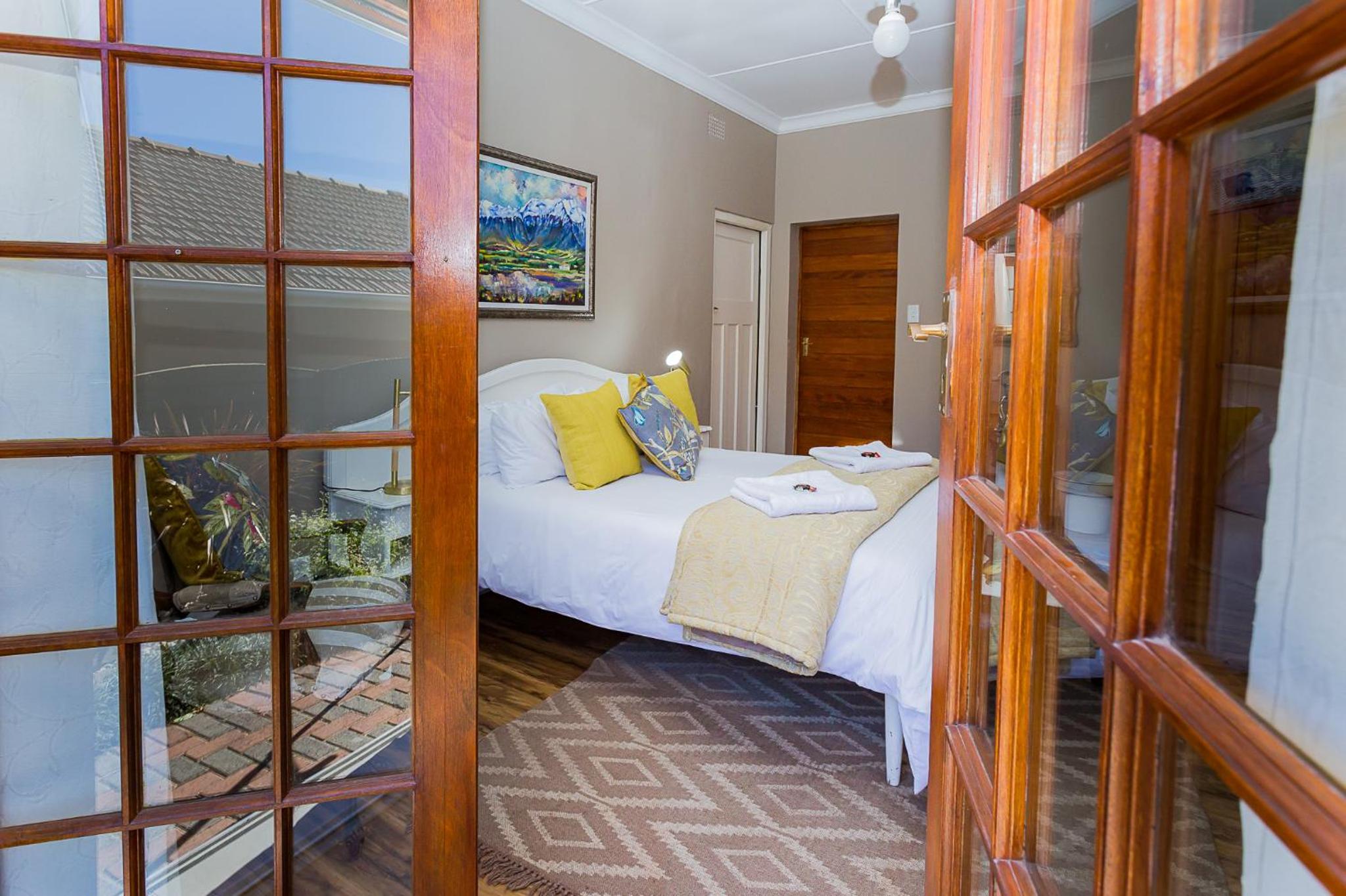 Double Room with Private Bathroom - Photo 1