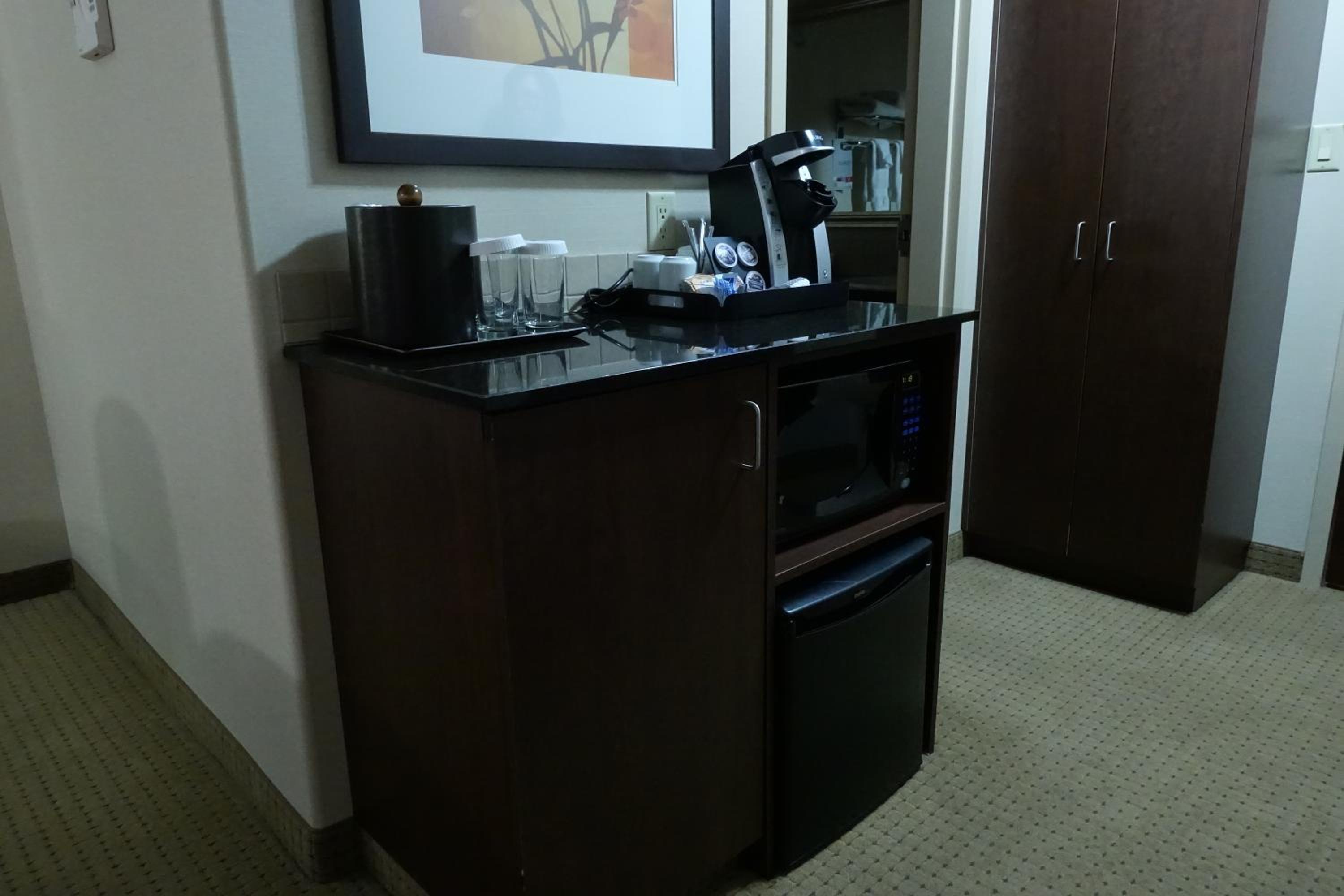 Queen Efficiency Pet-Friendly Studio with Two Queen Beds - Non-Smoking - Photo 1