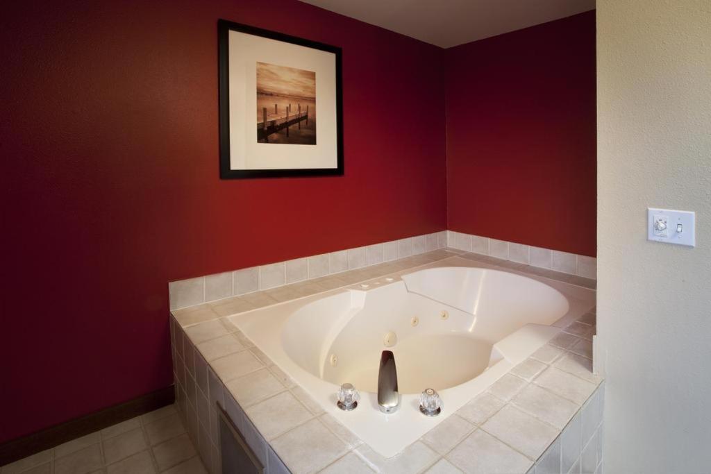 King Room - Disability Access - Photo 1