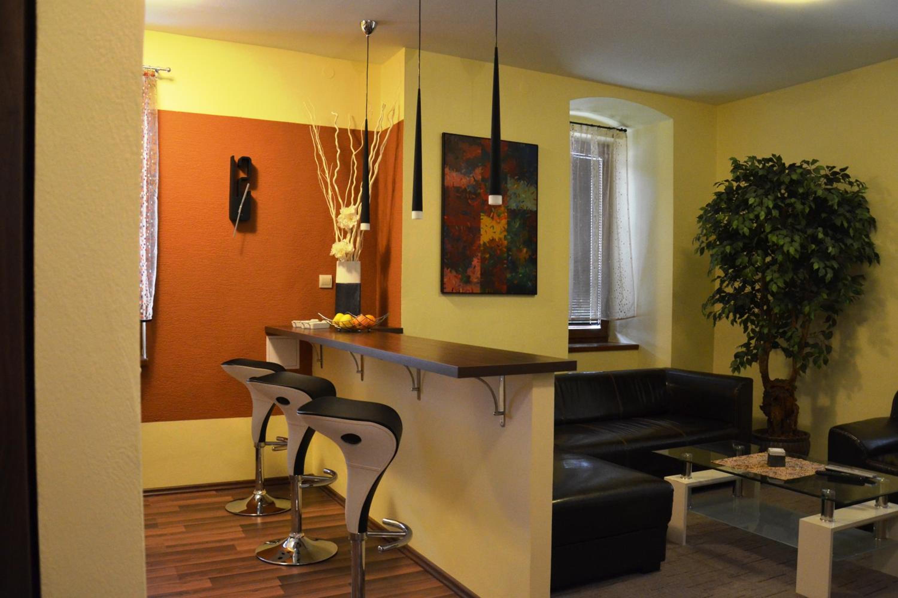 One-Bedroom Apartment with Garden View photo 2