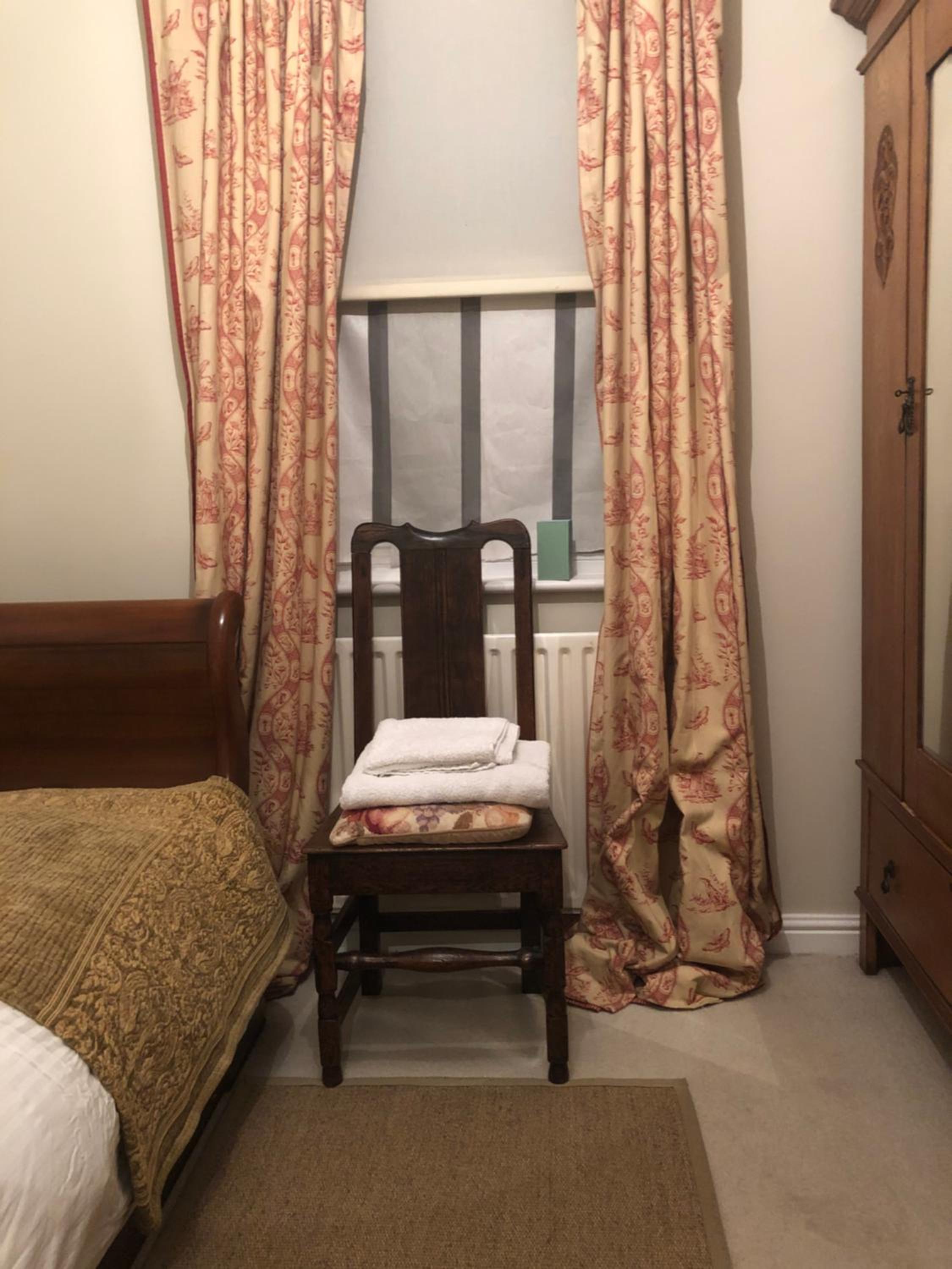 Single Room photo 2