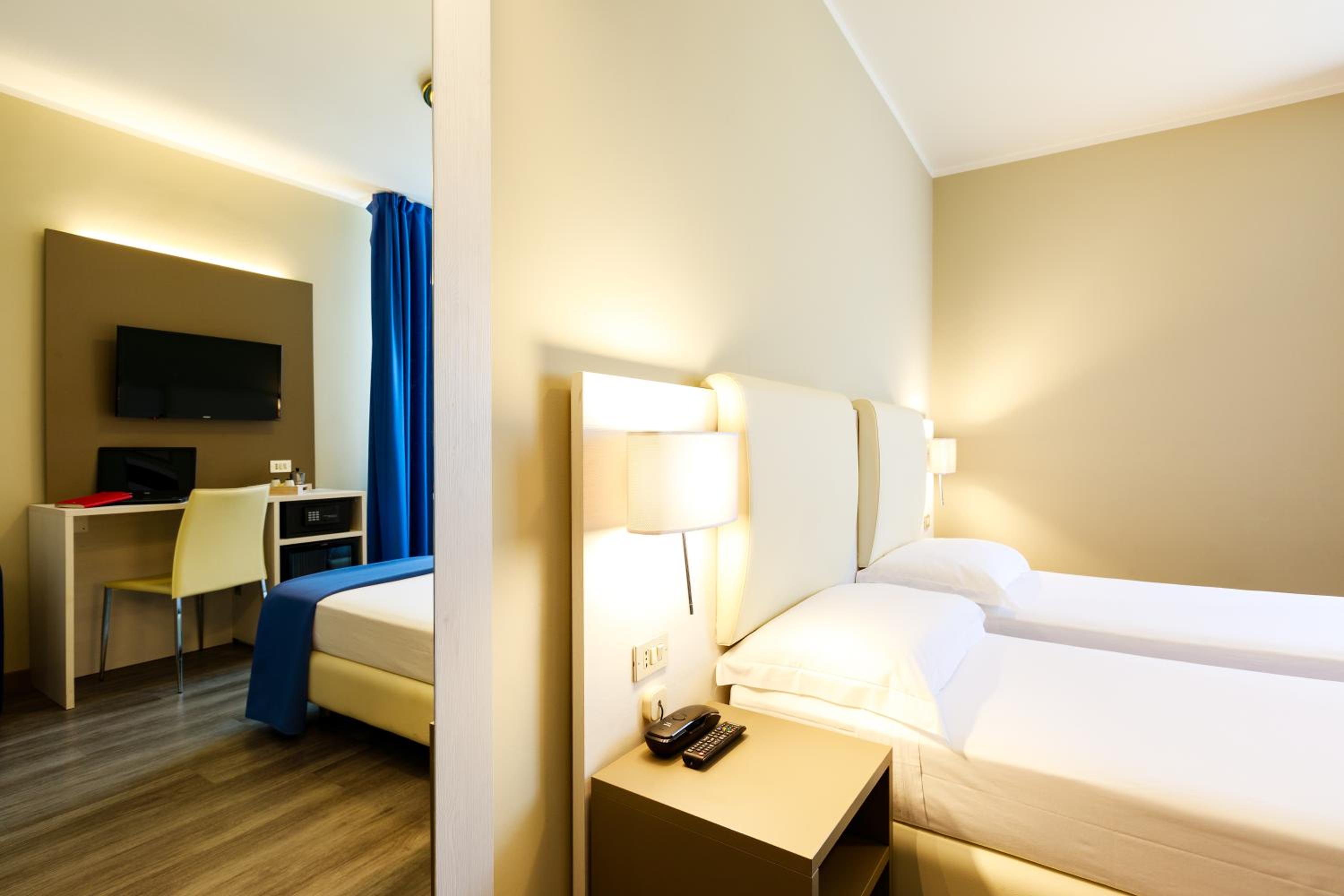 Triple Room - Photo 1