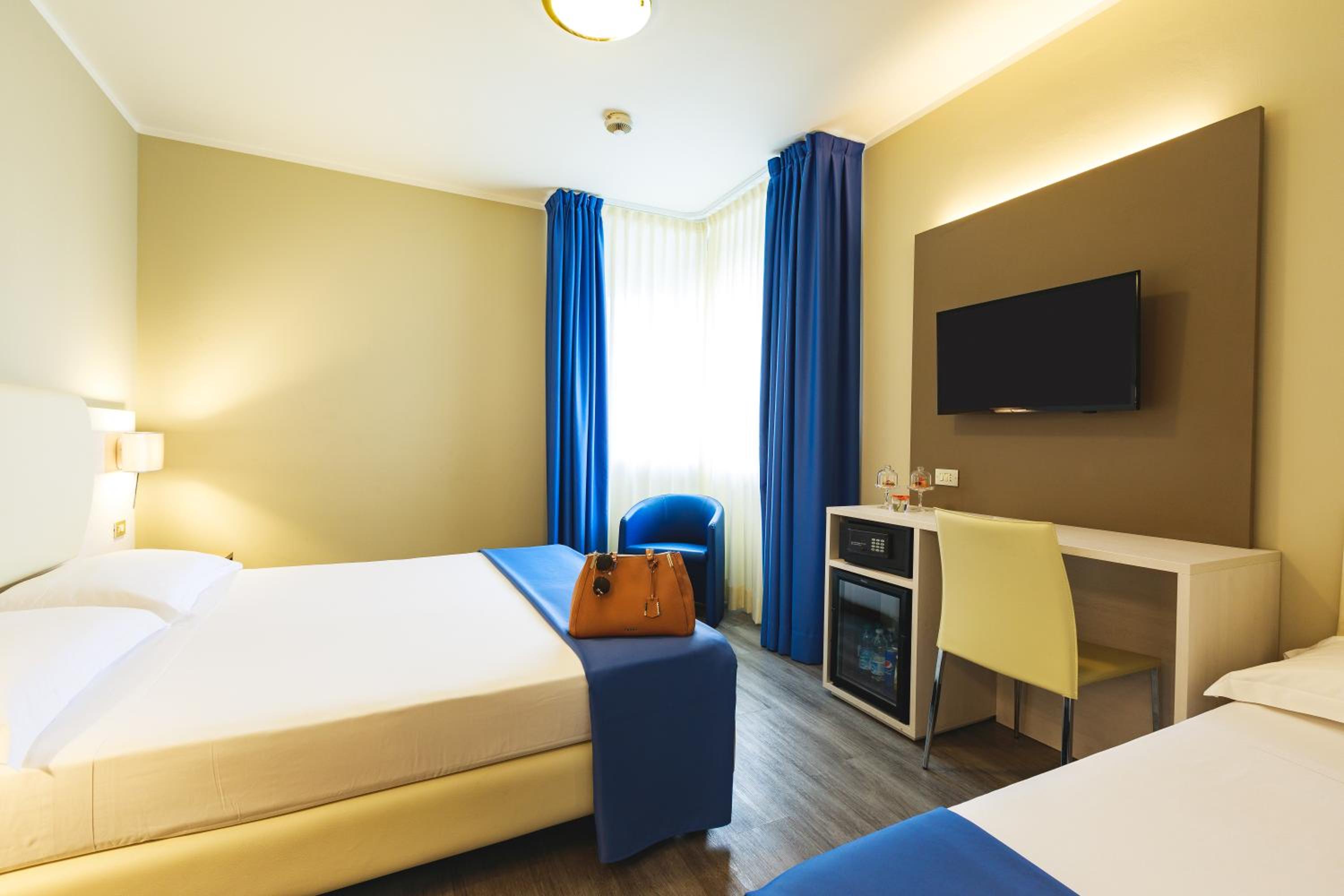 Triple Room - Photo 2