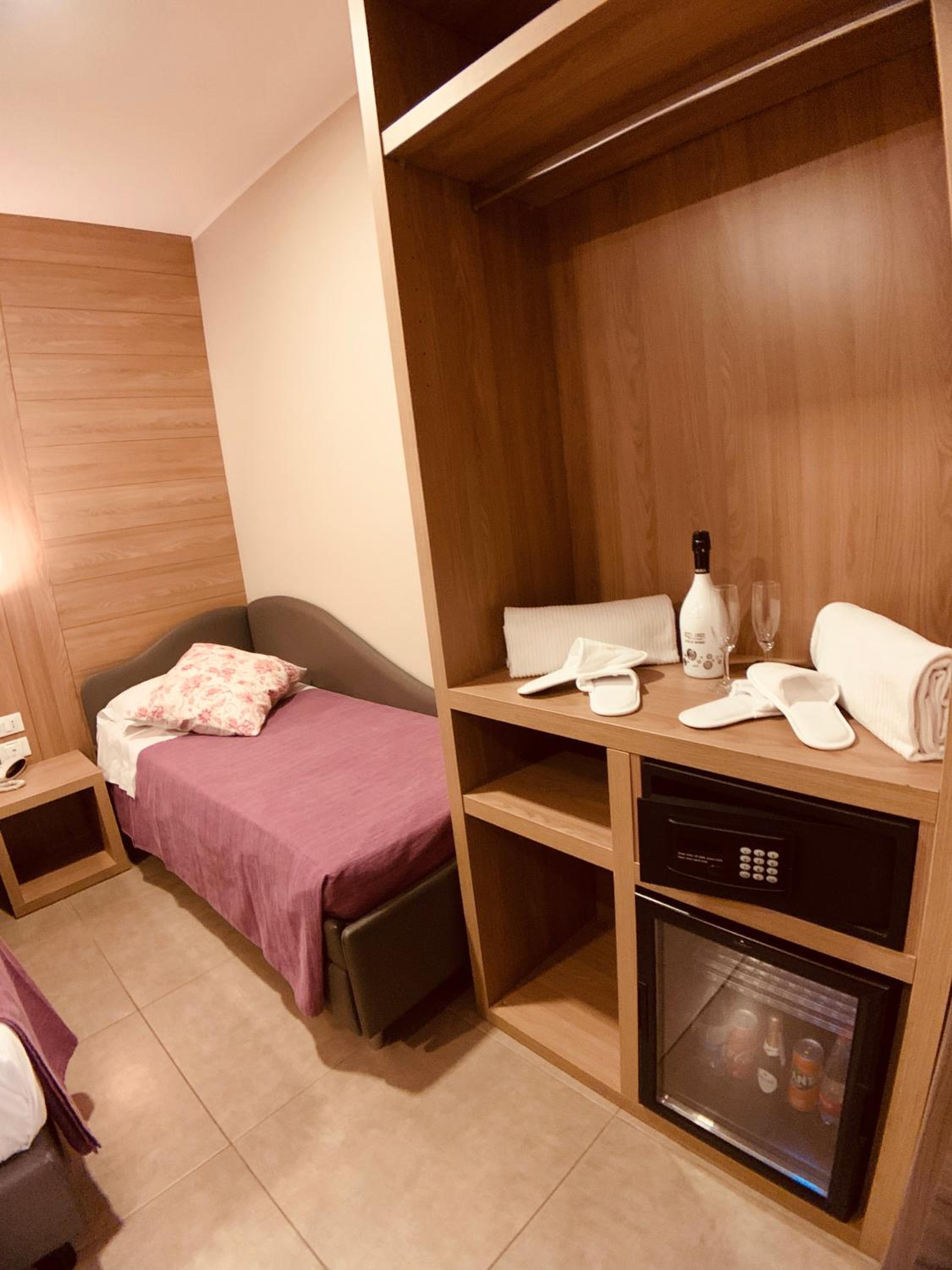 Triple Room - Photo 5