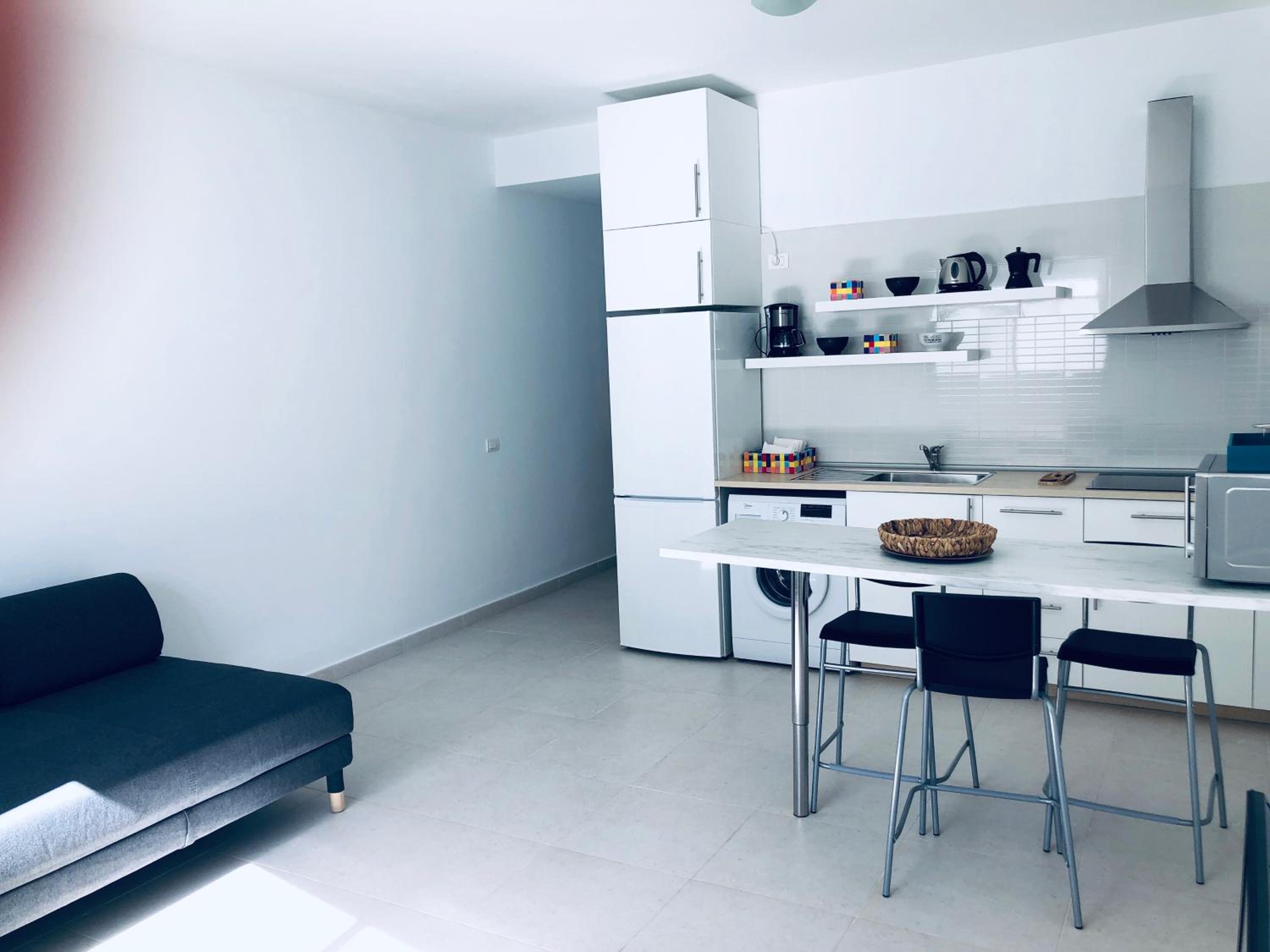 One-Bedroom Apartment photo 3