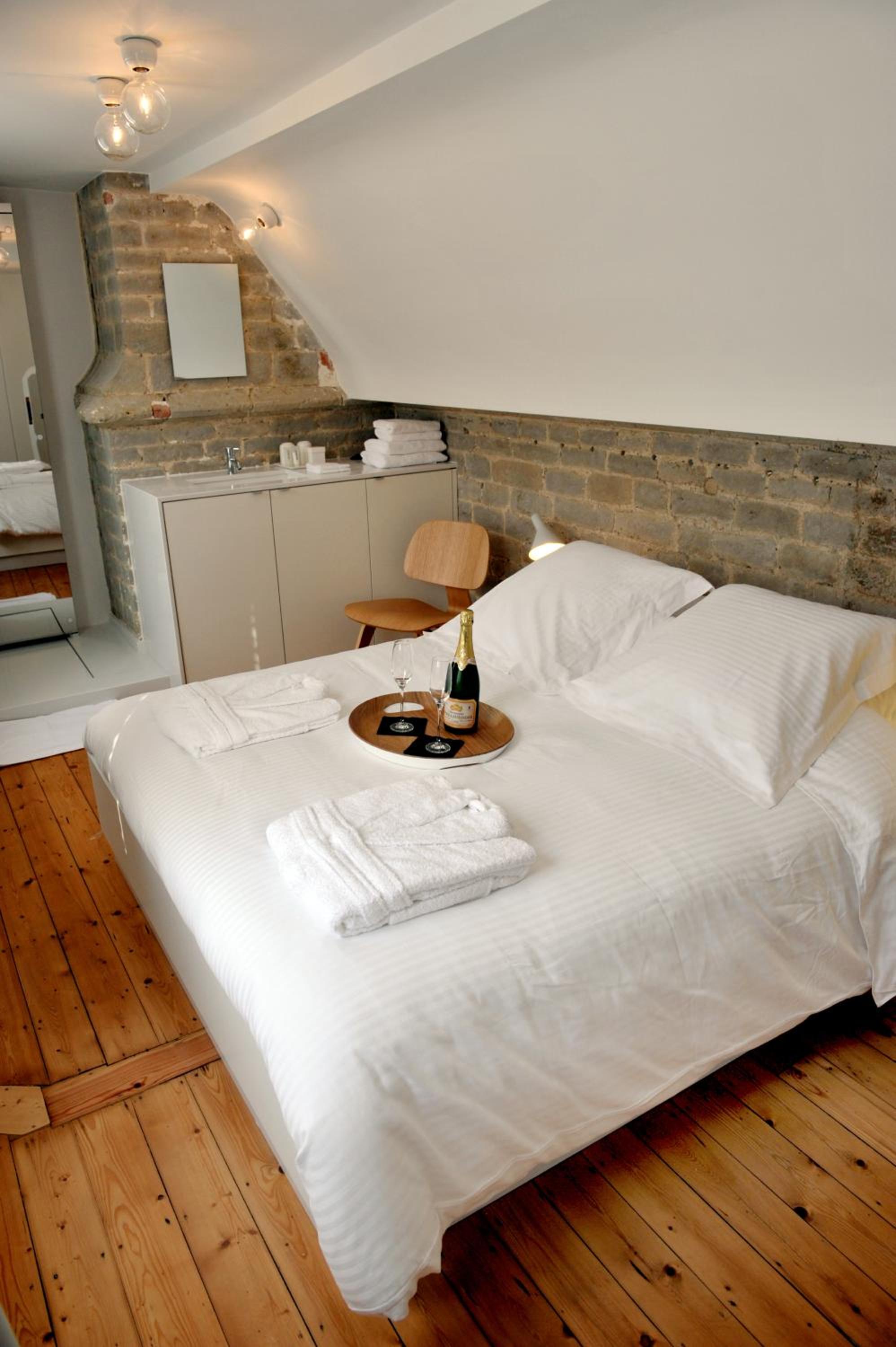 Standard Double Room with Shower