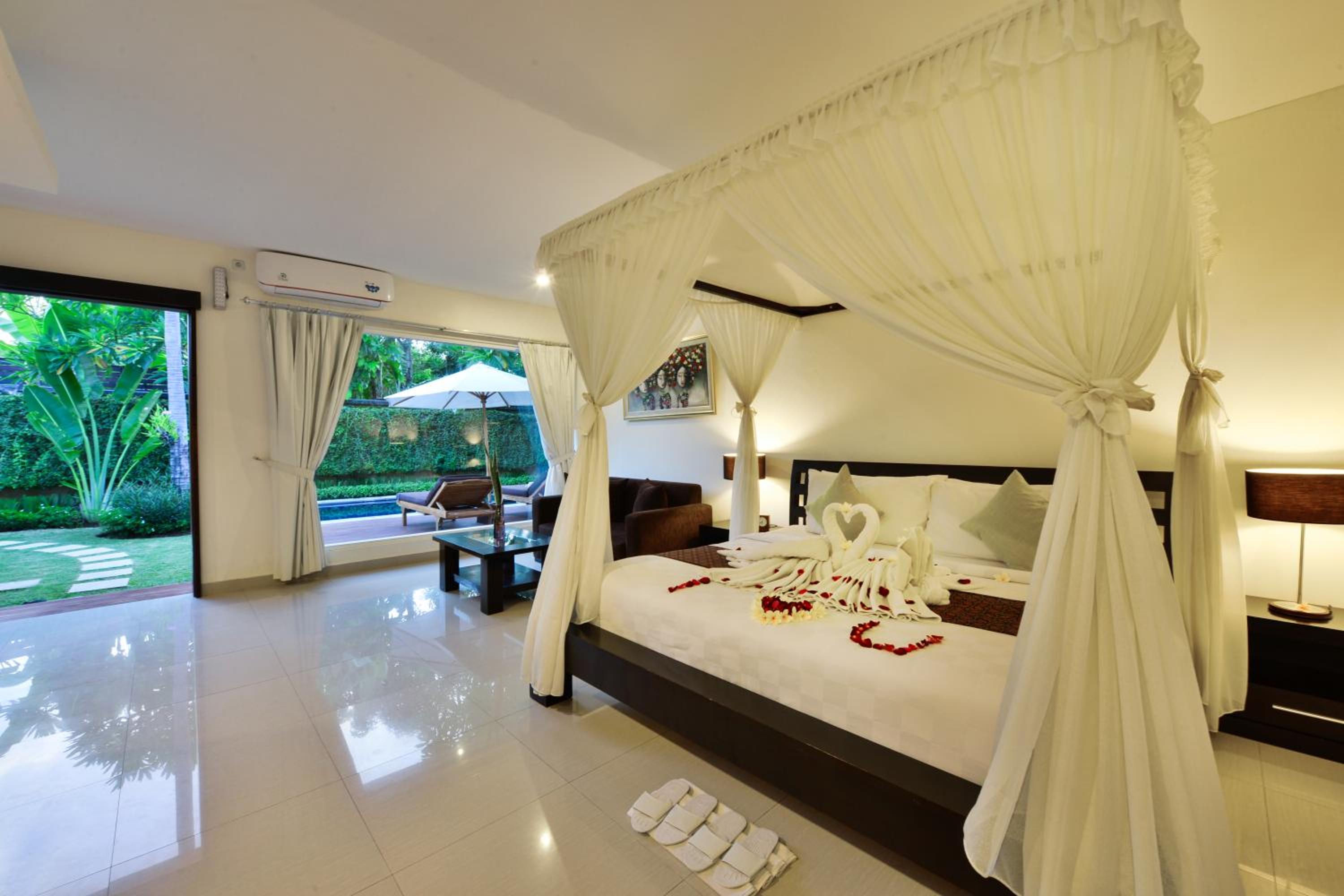 One-Bedroom Villa with Private Pool thumbnail 5